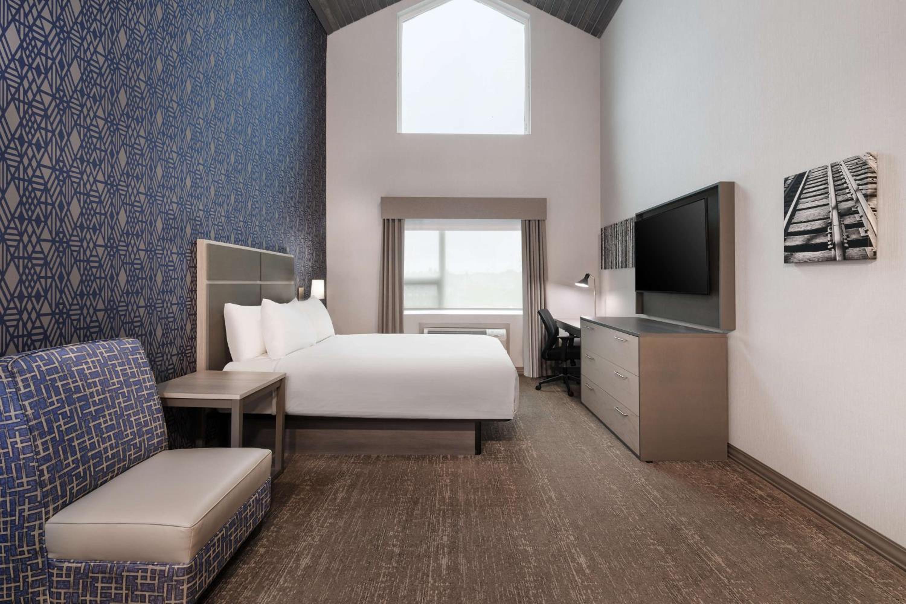 Loft Queen Room with Two Queen Beds