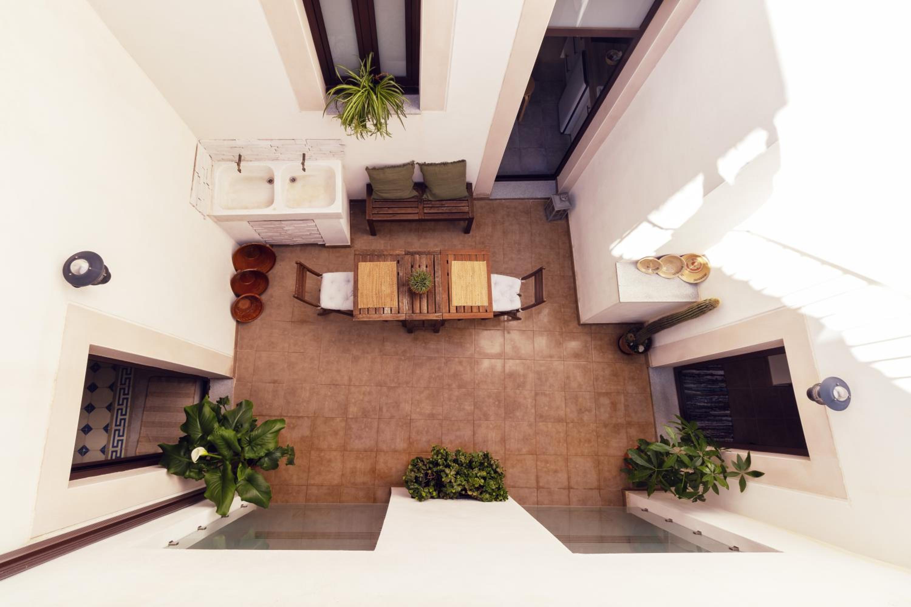 One-Bedroom Apartment - Photo 8