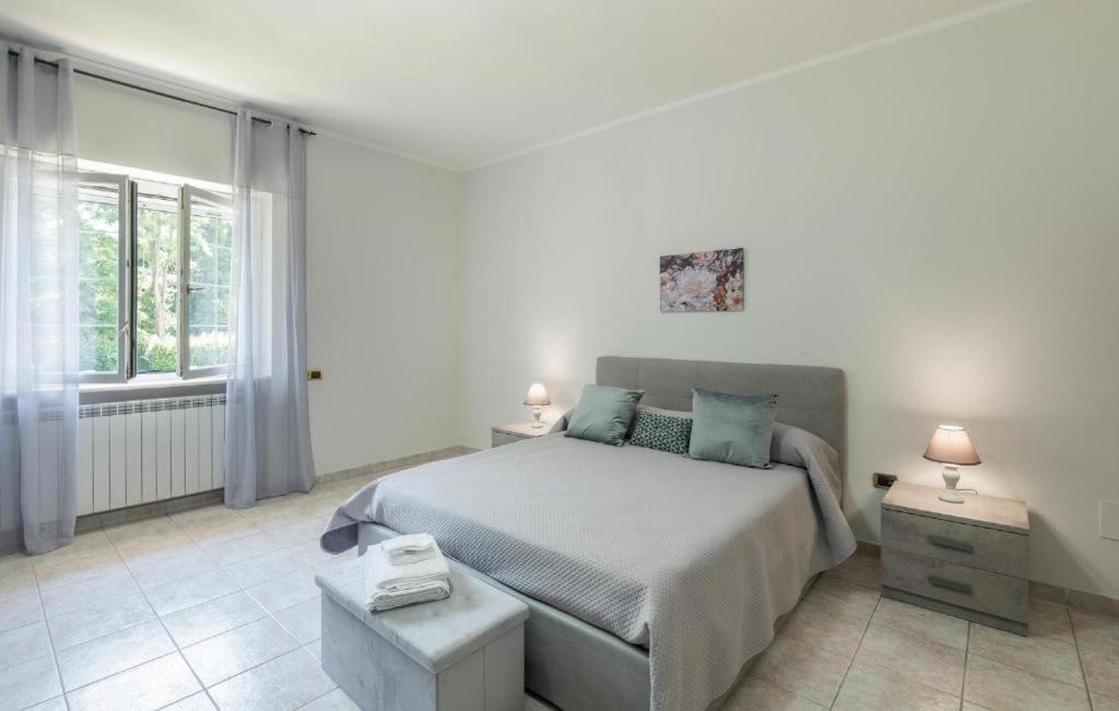 One-Bedroom House photo 1