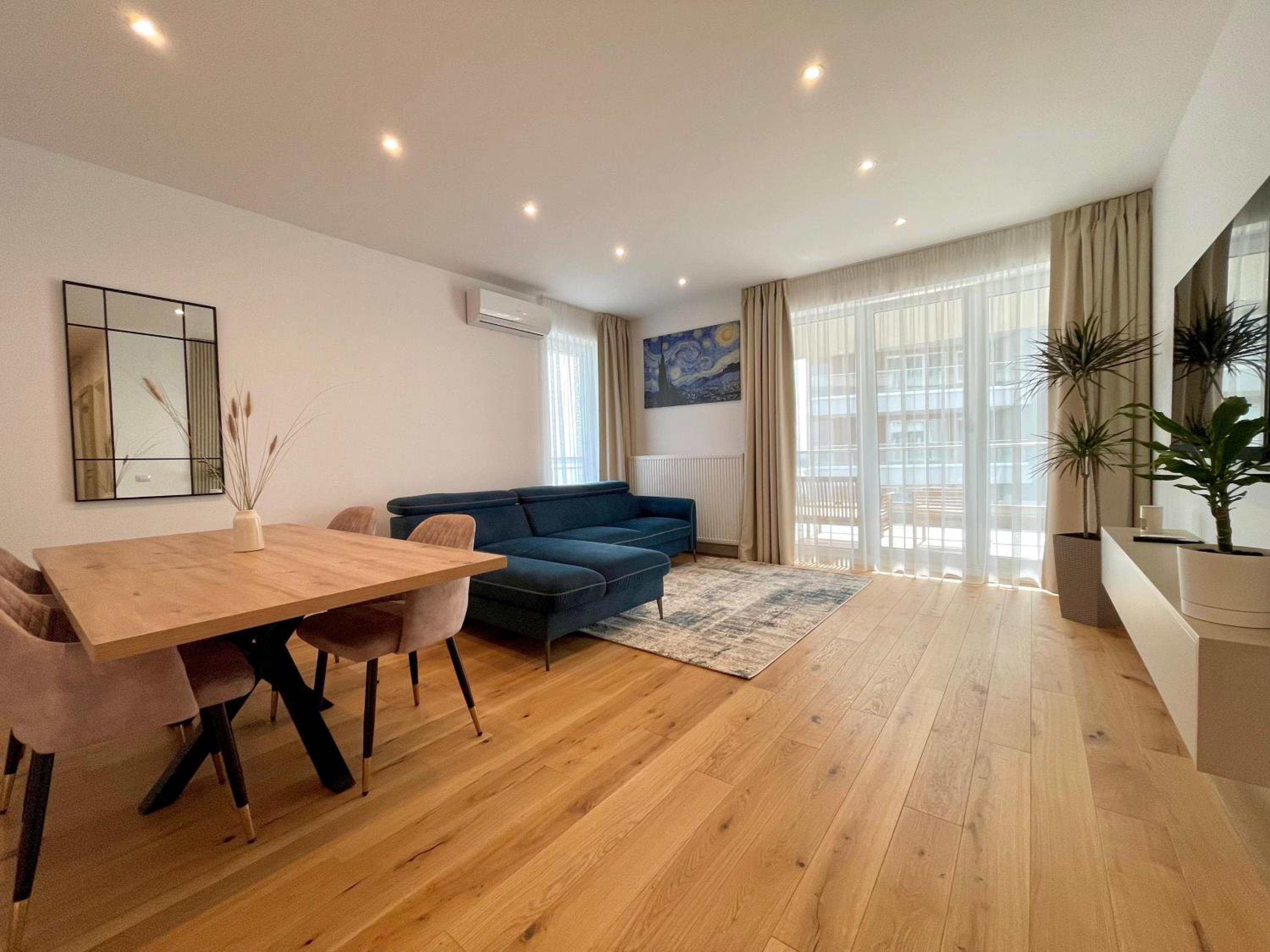 Apartment with Lake View photo 1
