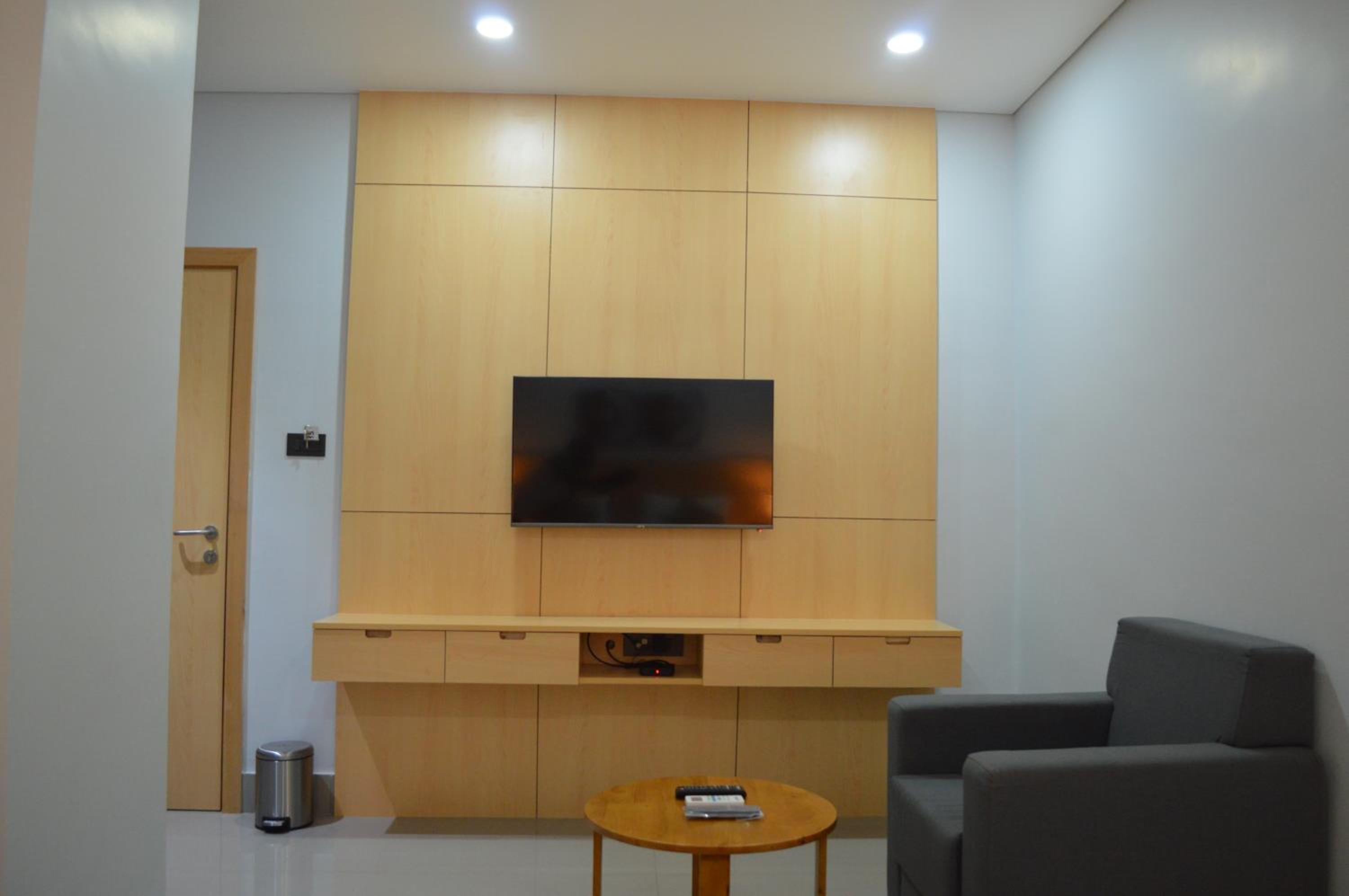 Superior King Room - Photo 8