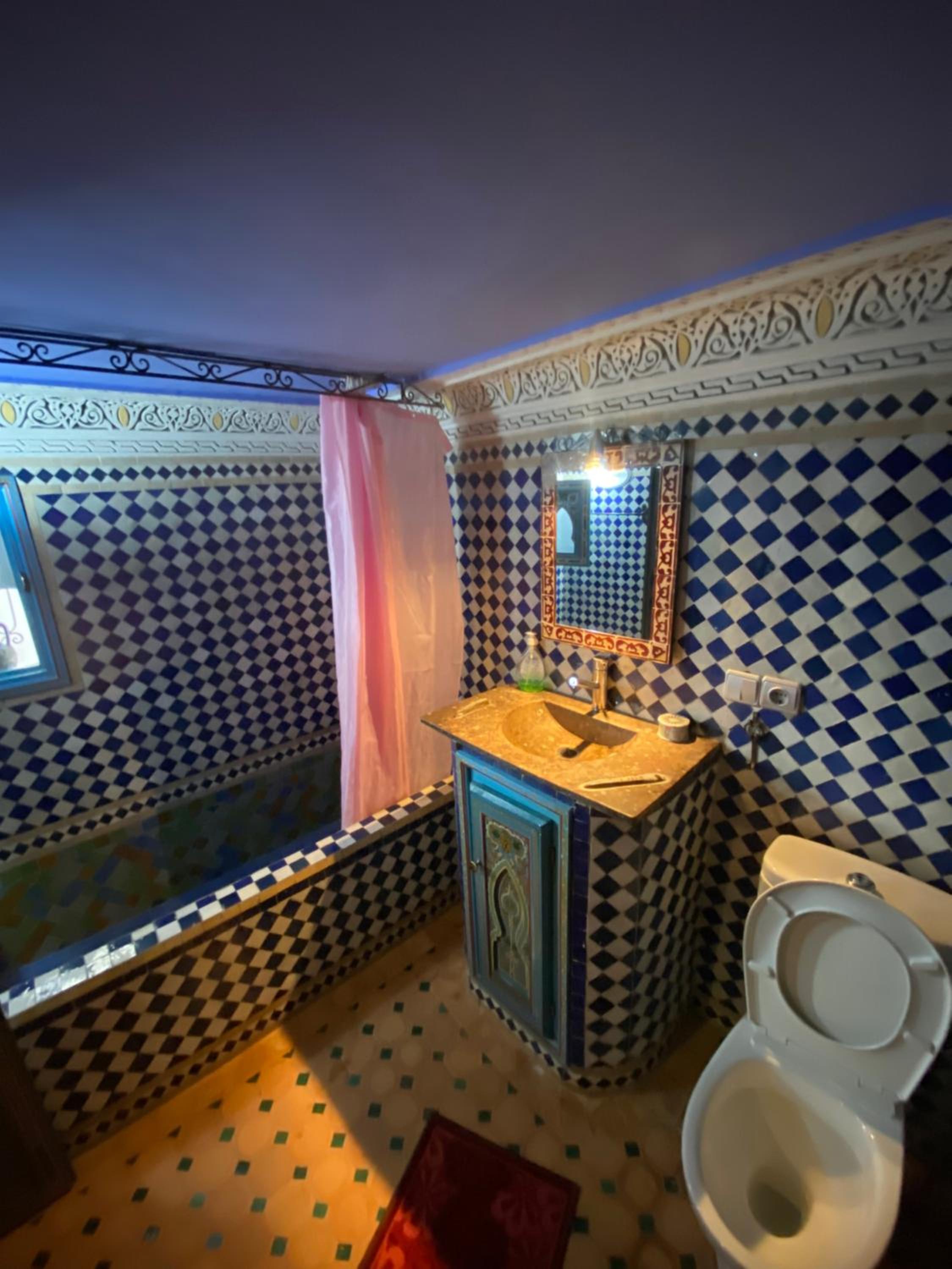 Double Room with Private Bathroom photo 3