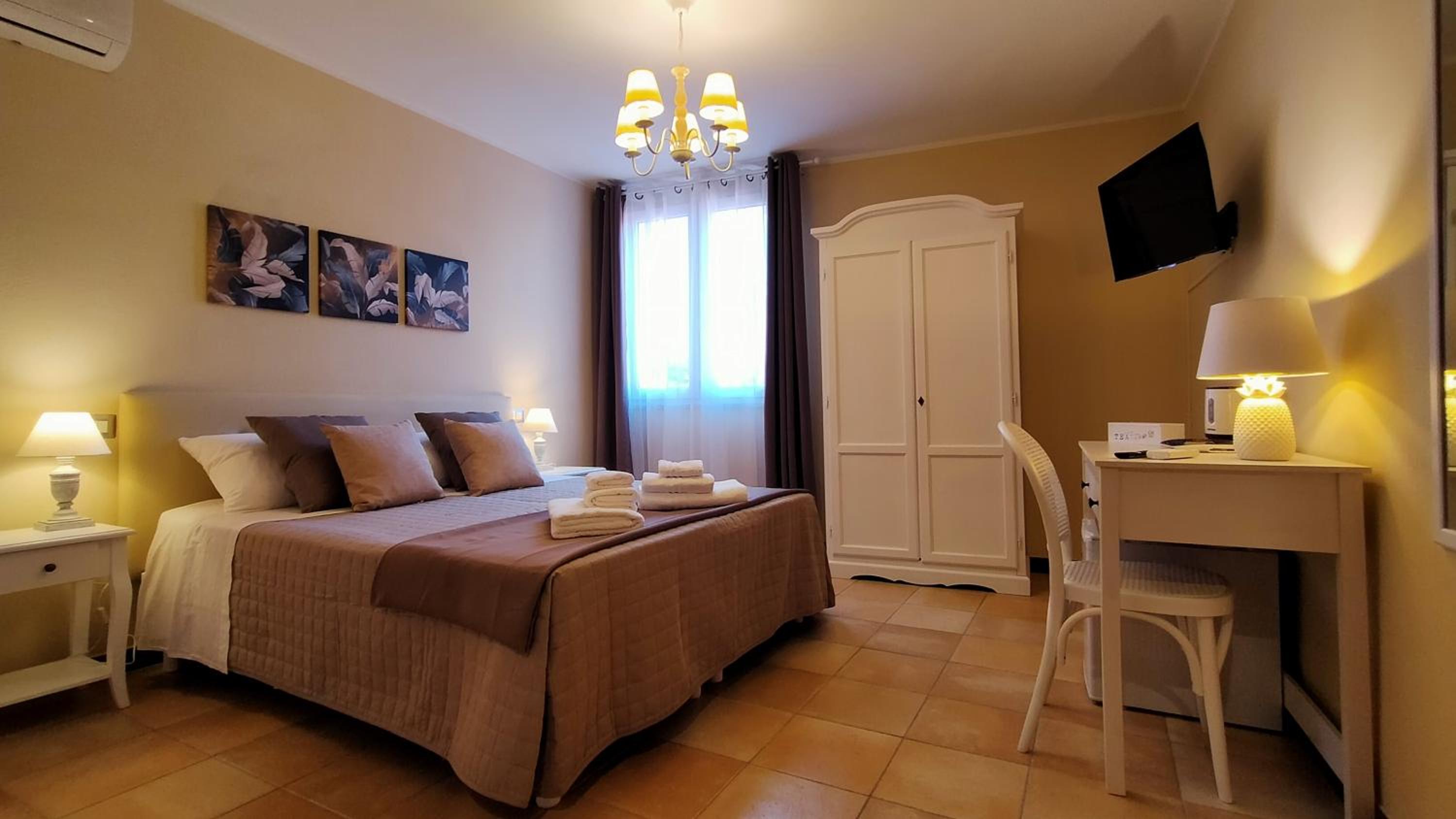 Double Or Twin Room With Private Bathroom