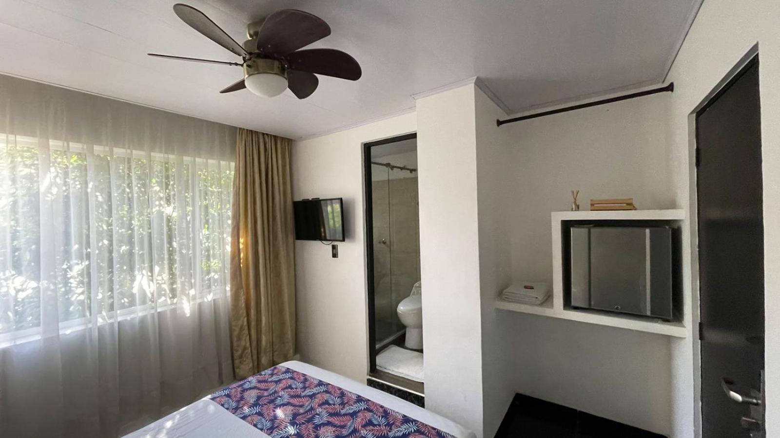 Standard Double Room photo 2