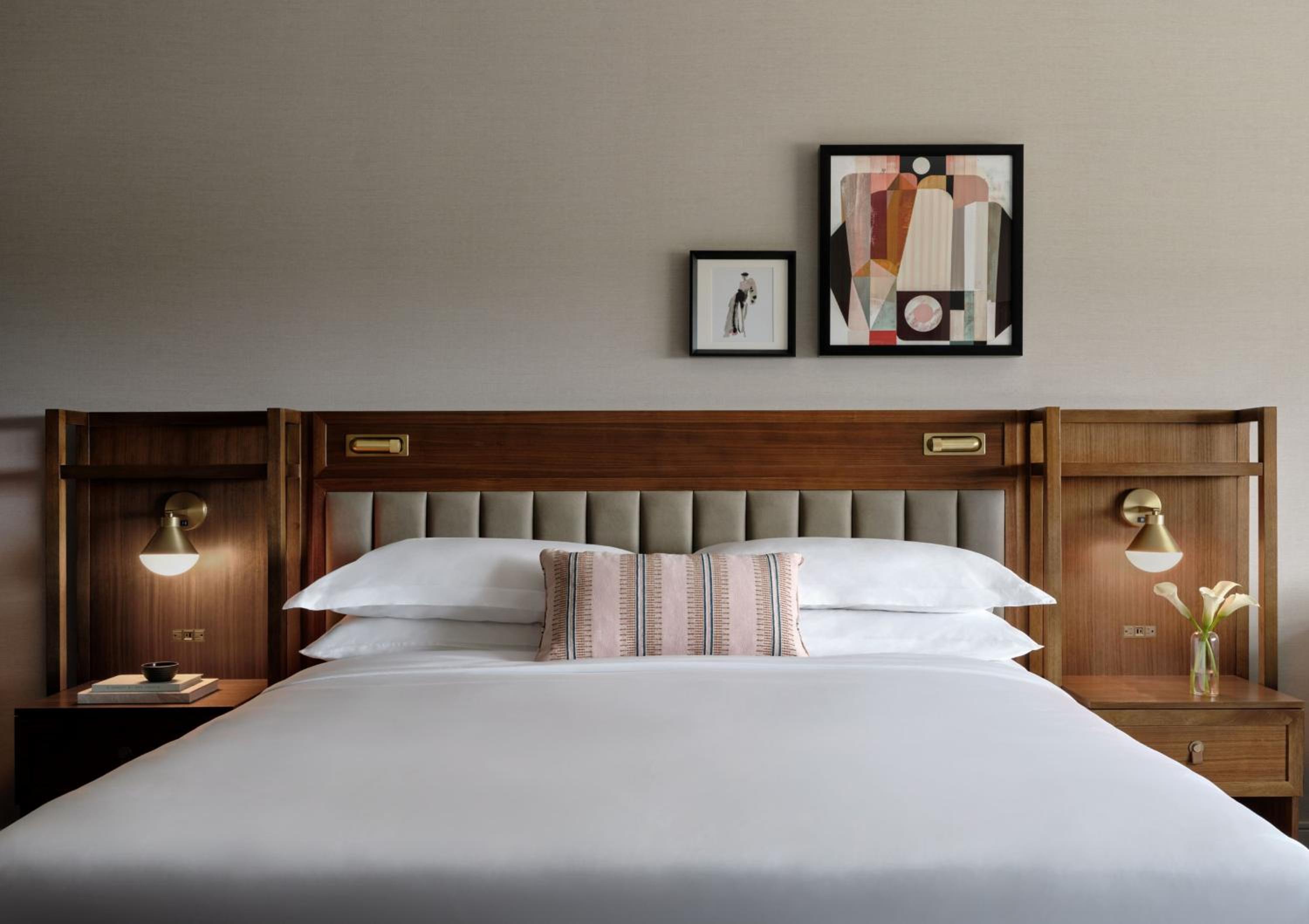 Classic King Room - Photo 4