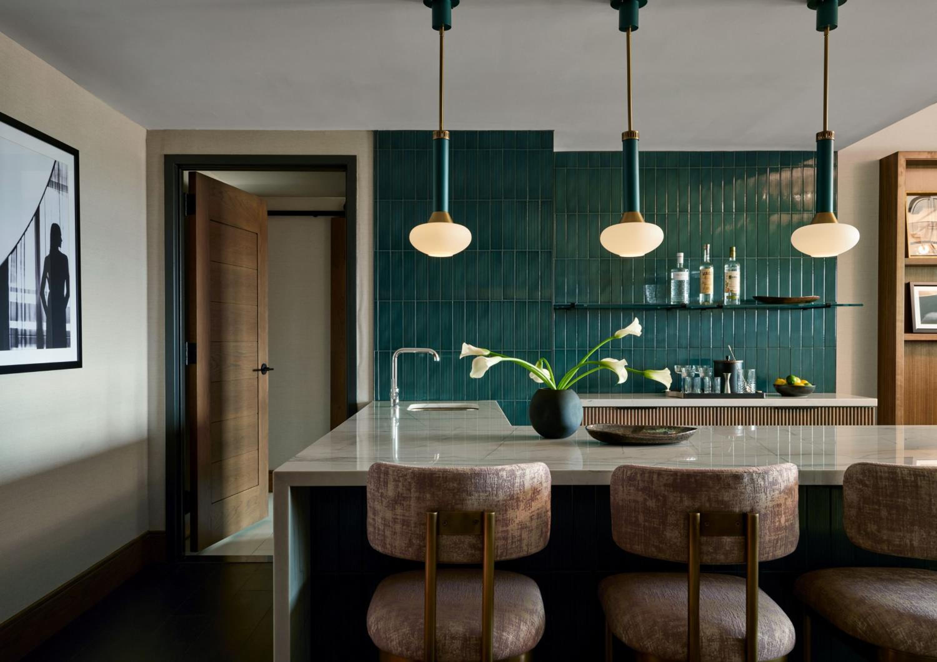 One-Bedroom Suite - Photo 7