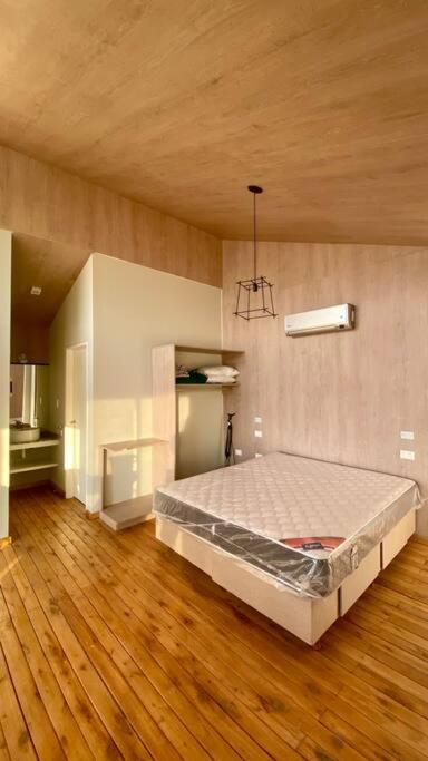 One-Bedroom House photo 1