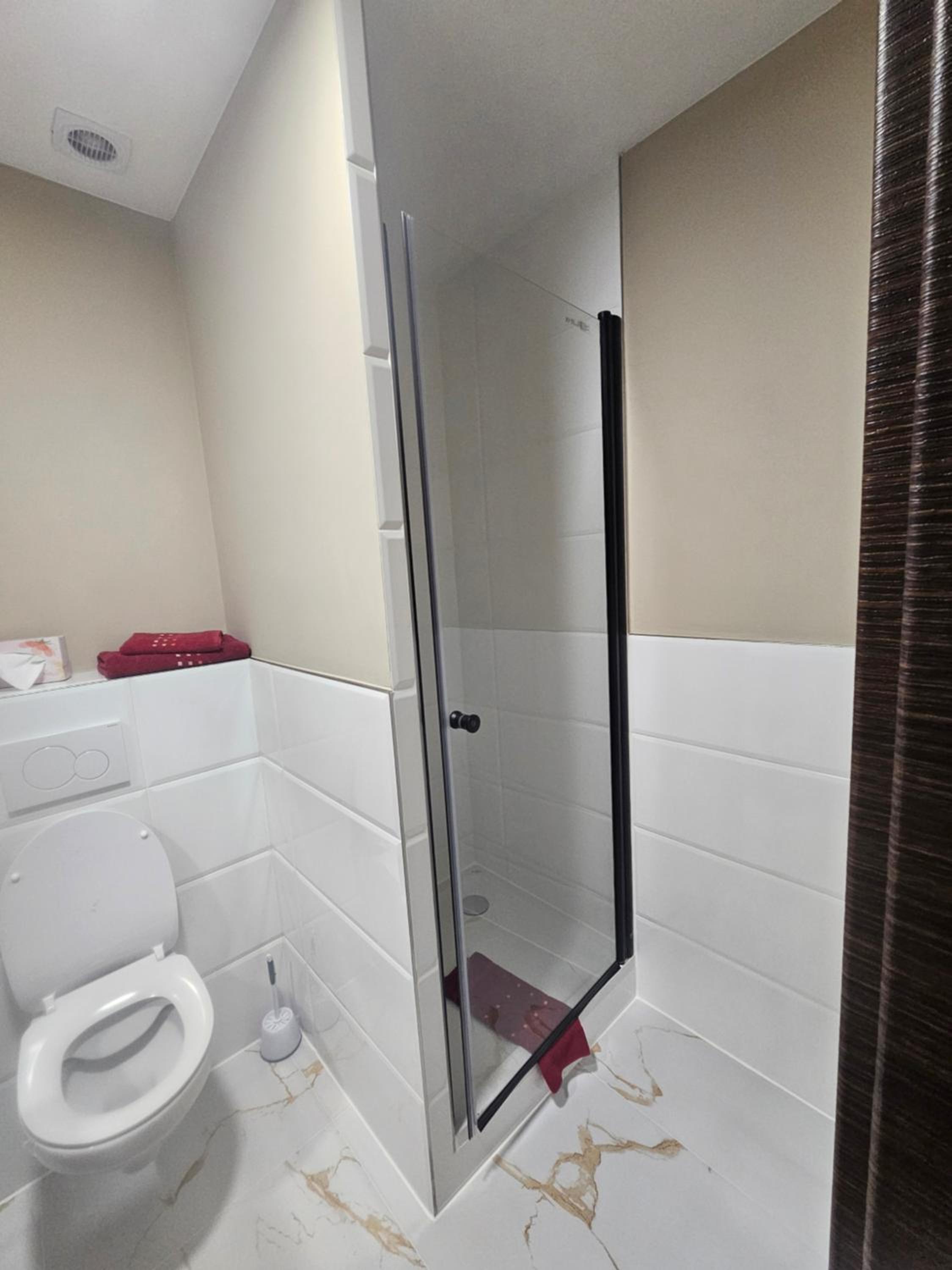 Comfort Triple Room with Shower - Photo 2