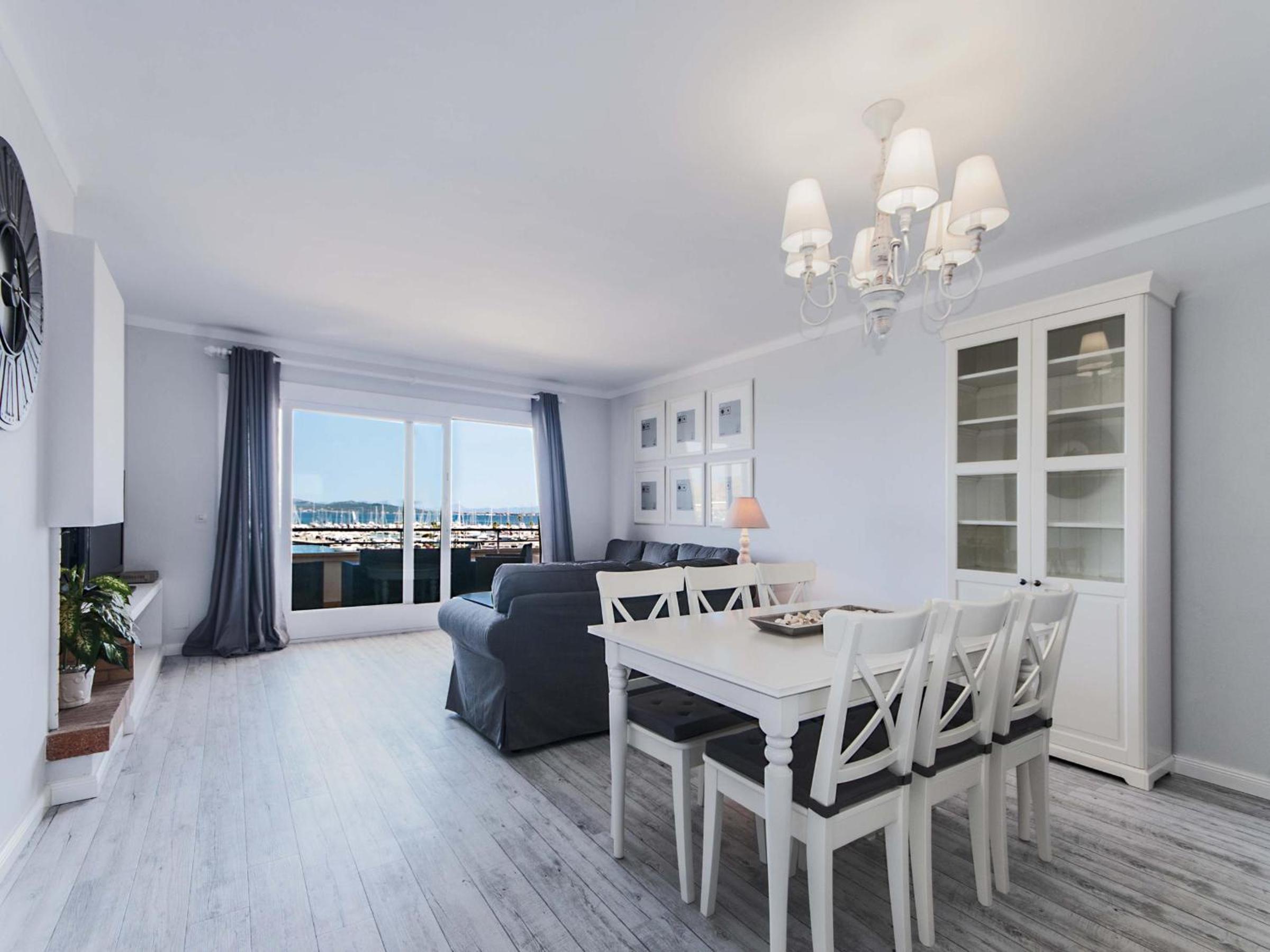 Apartamento con vista al mar