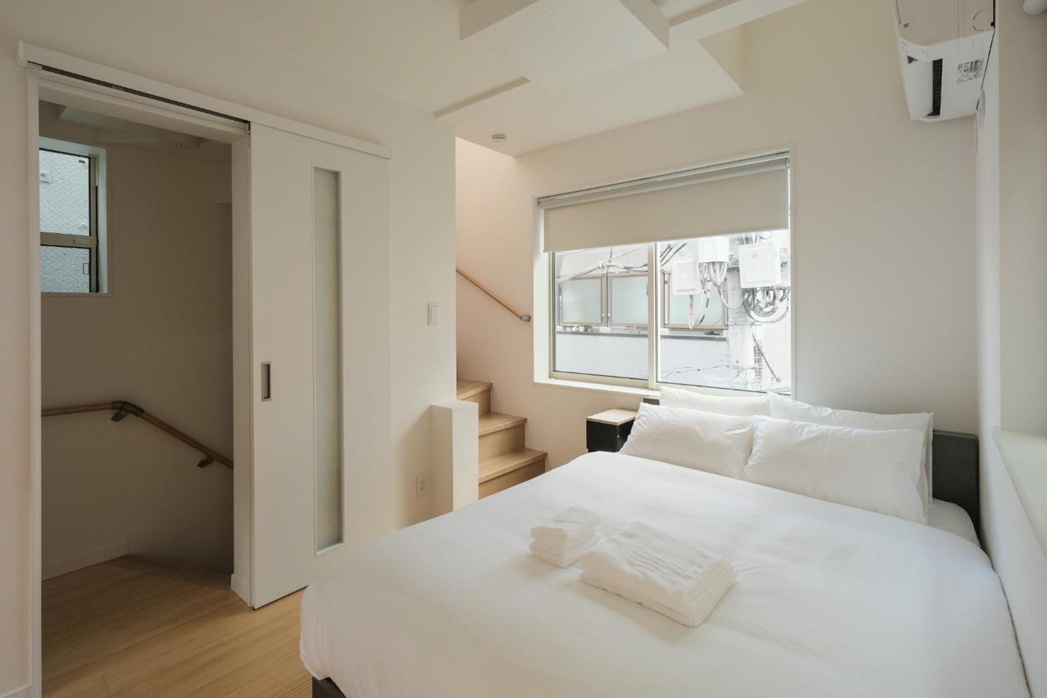 Apartment photo 2