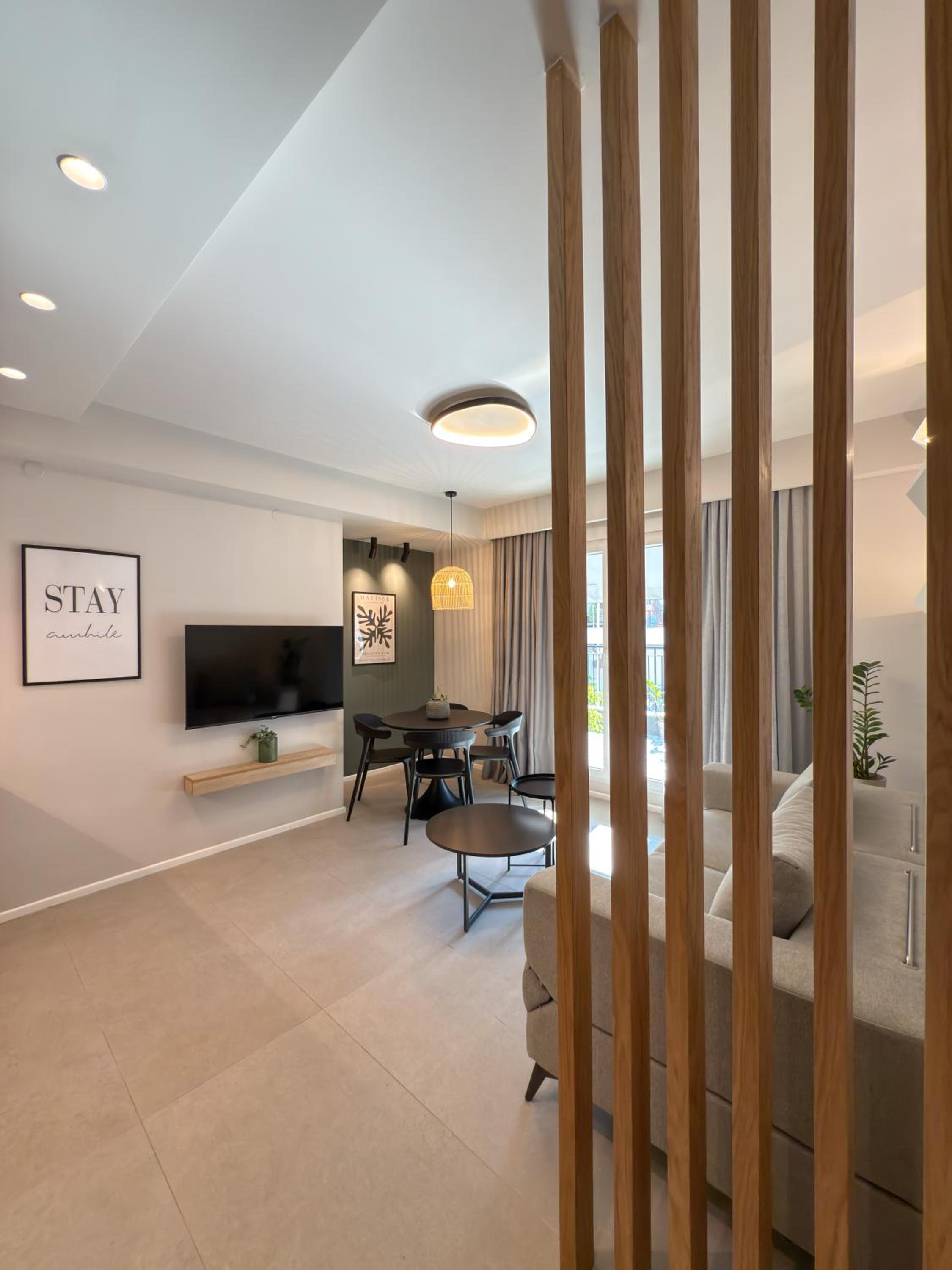 One-Bedroom Apartment