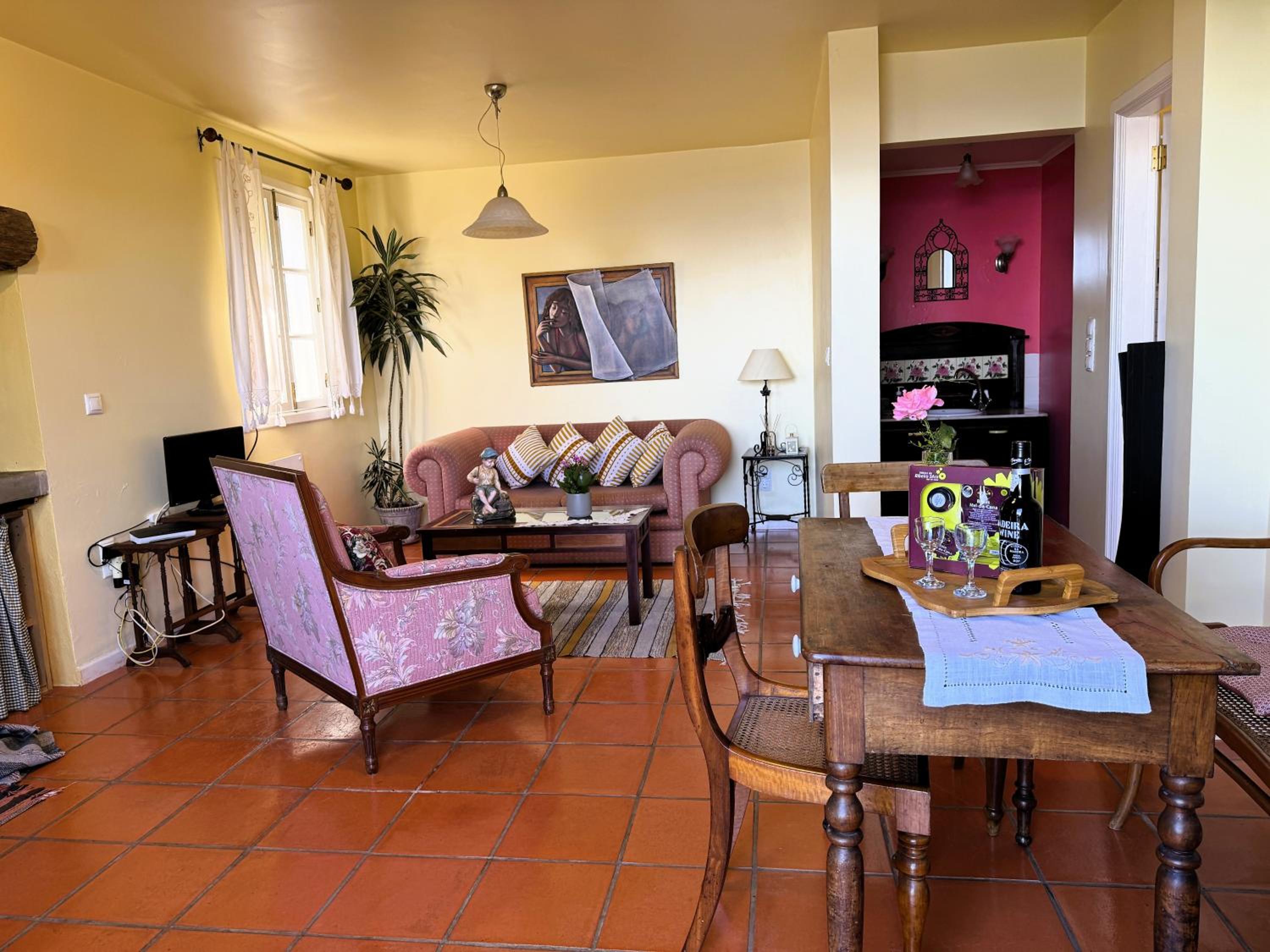 Apartment with Garden View