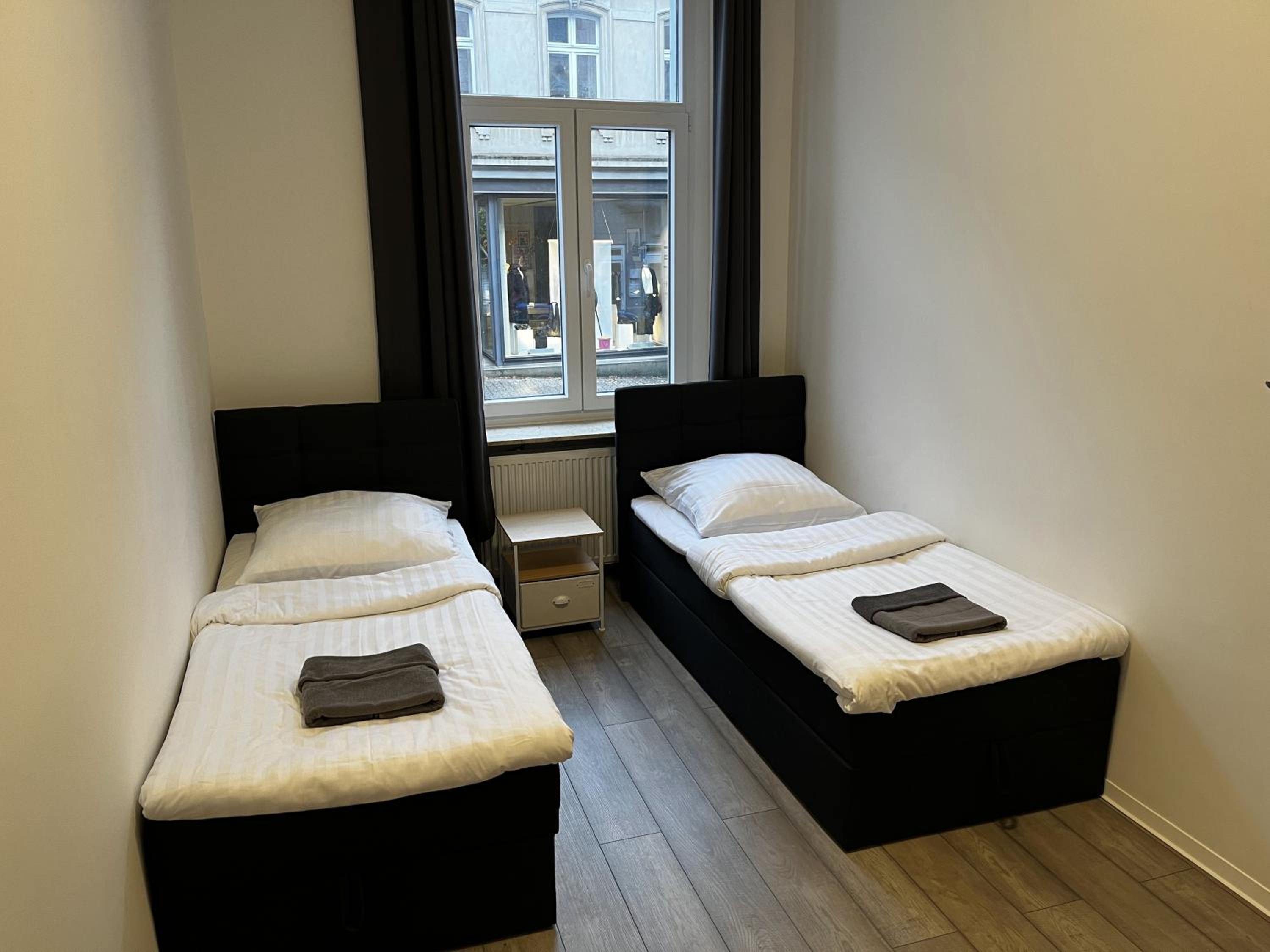Three-Bedroom Apartment With Balcony photo 1