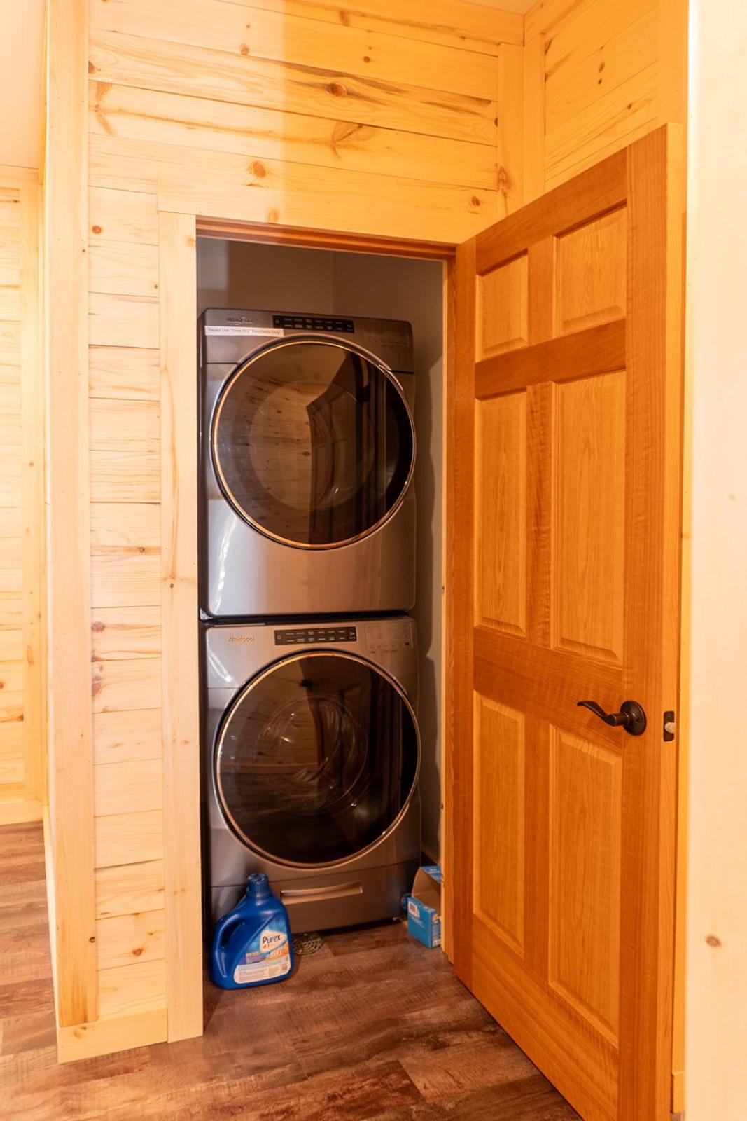 Three-Bedroom Townhouse - Photo 27