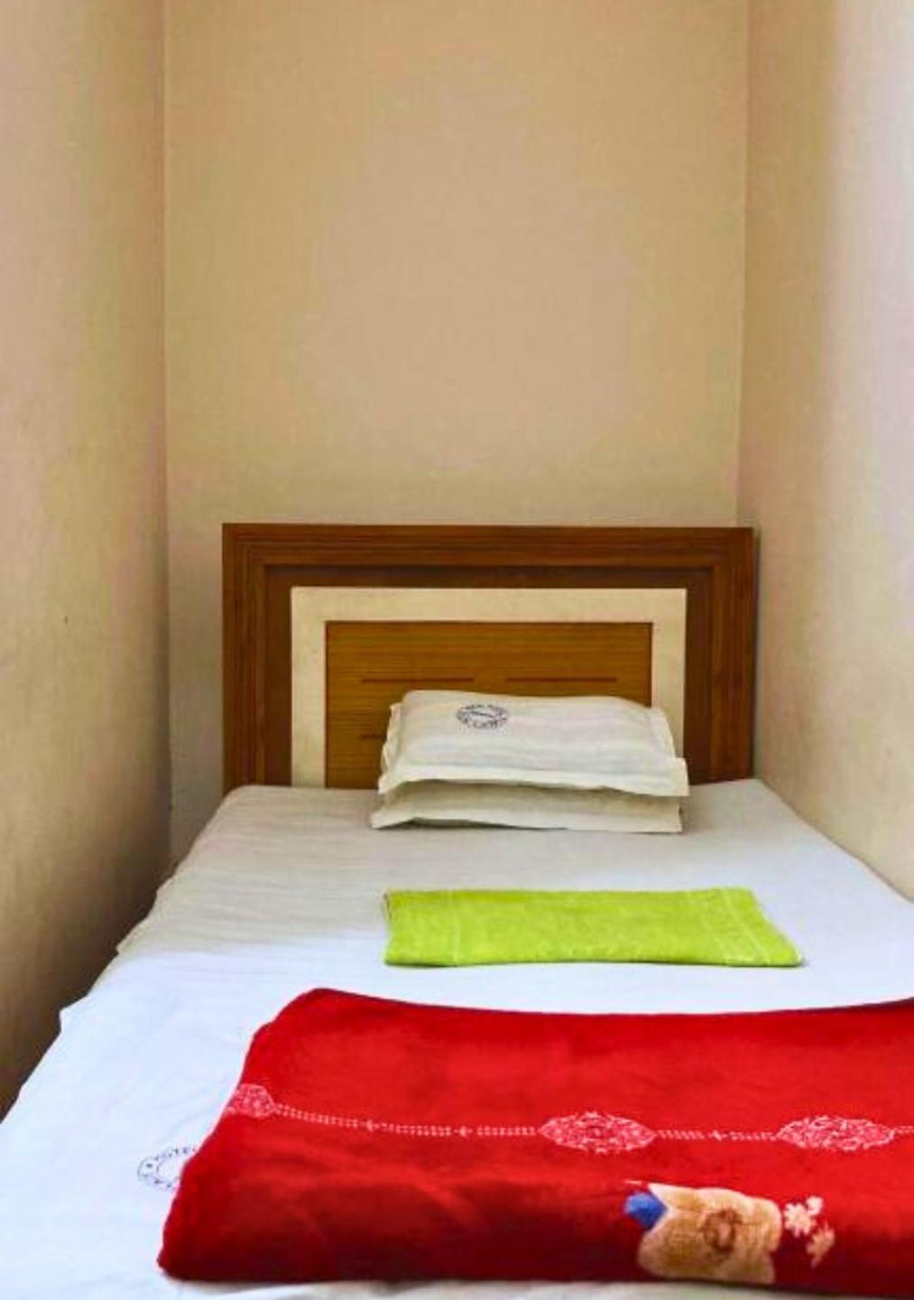 Budget Double Room photo 2