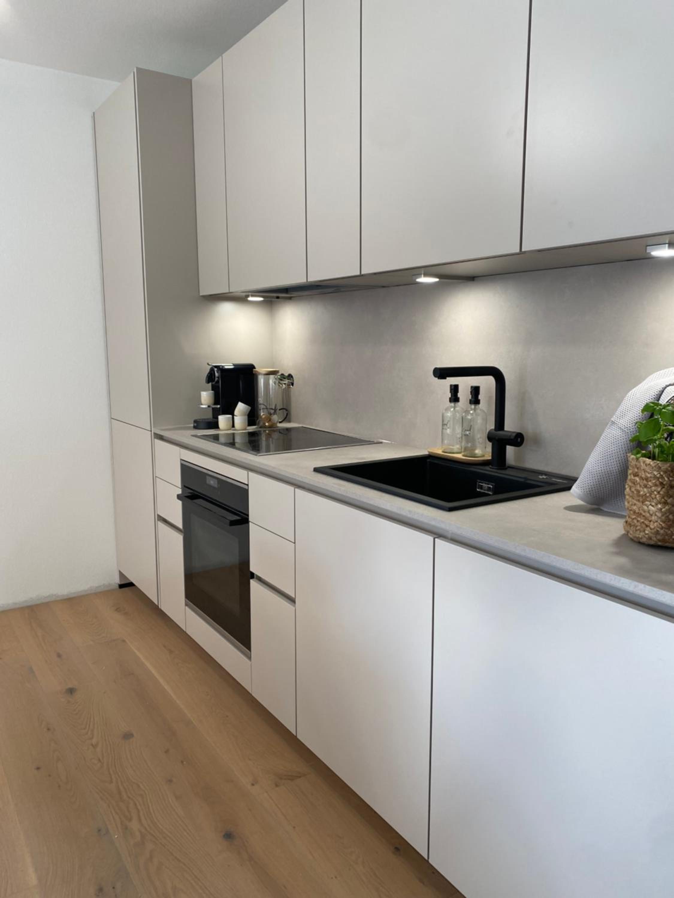 Two-Bedroom Apartment with View photo 2