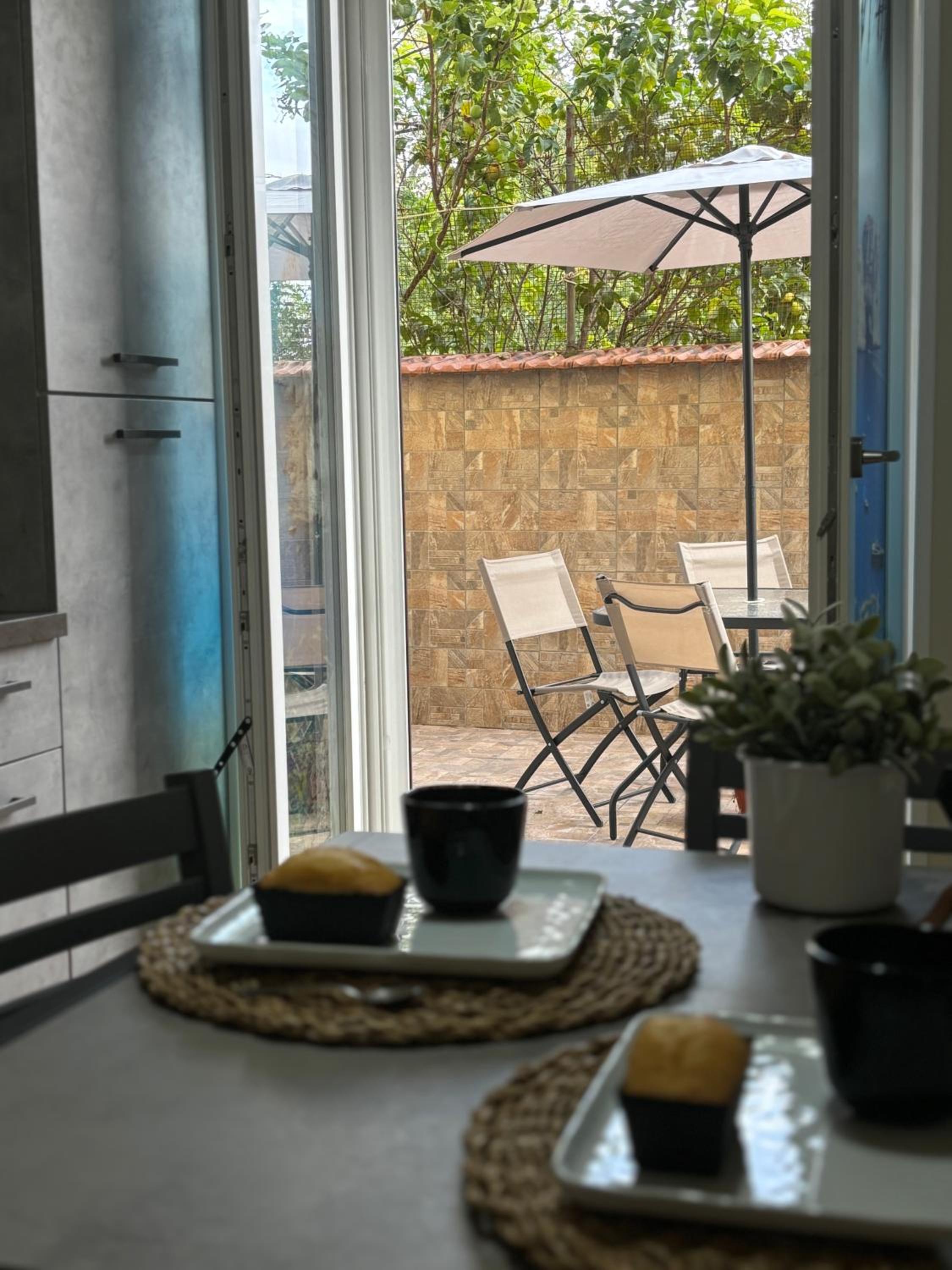 Apartment - Ground Floor - Photo 2