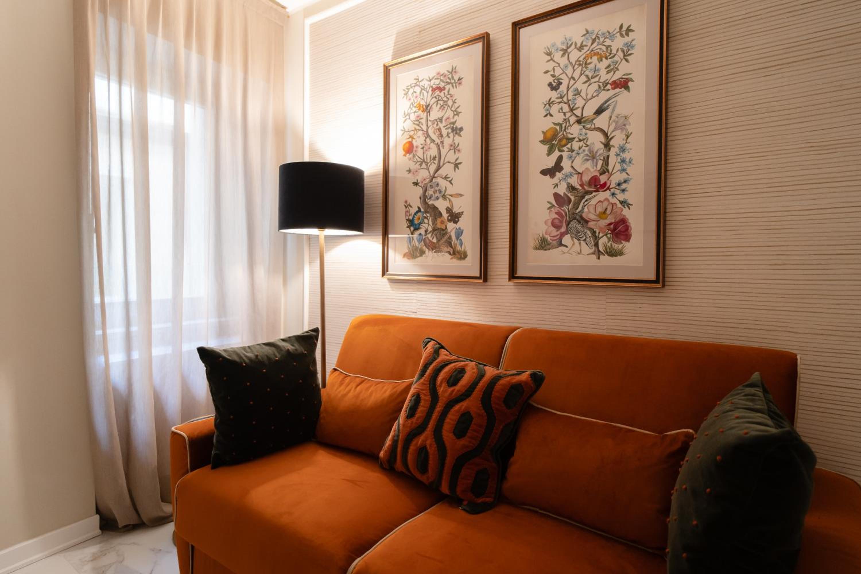 One-Bedroom Deluxe Apartment photo 1