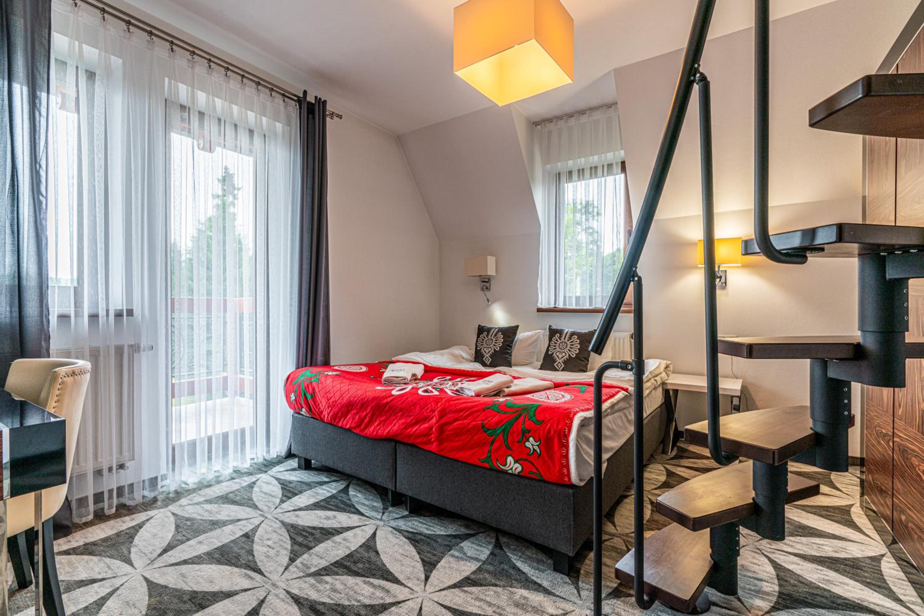 Deluxe Duplex Room
