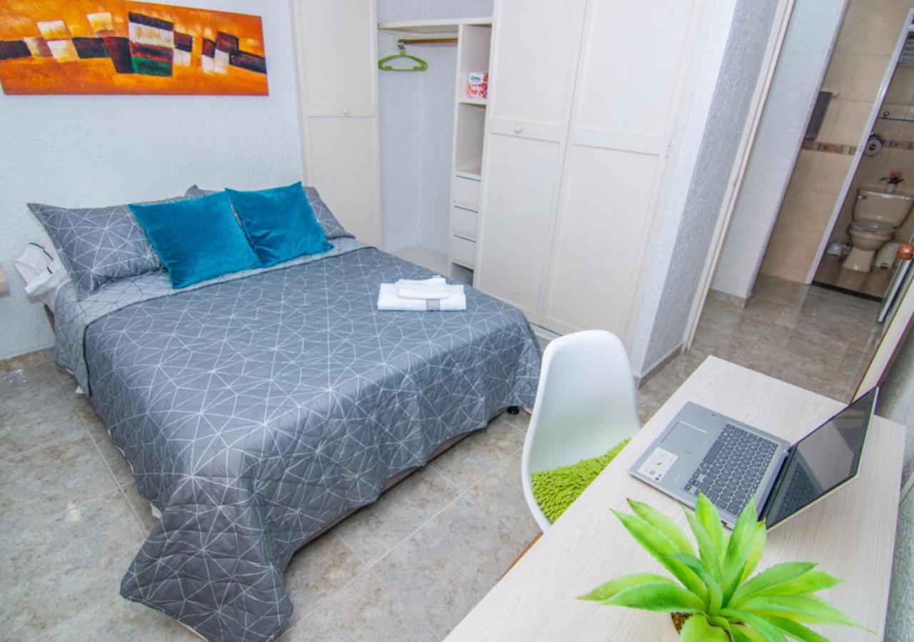 Standard Single Room with Shared Bathroom photo 1