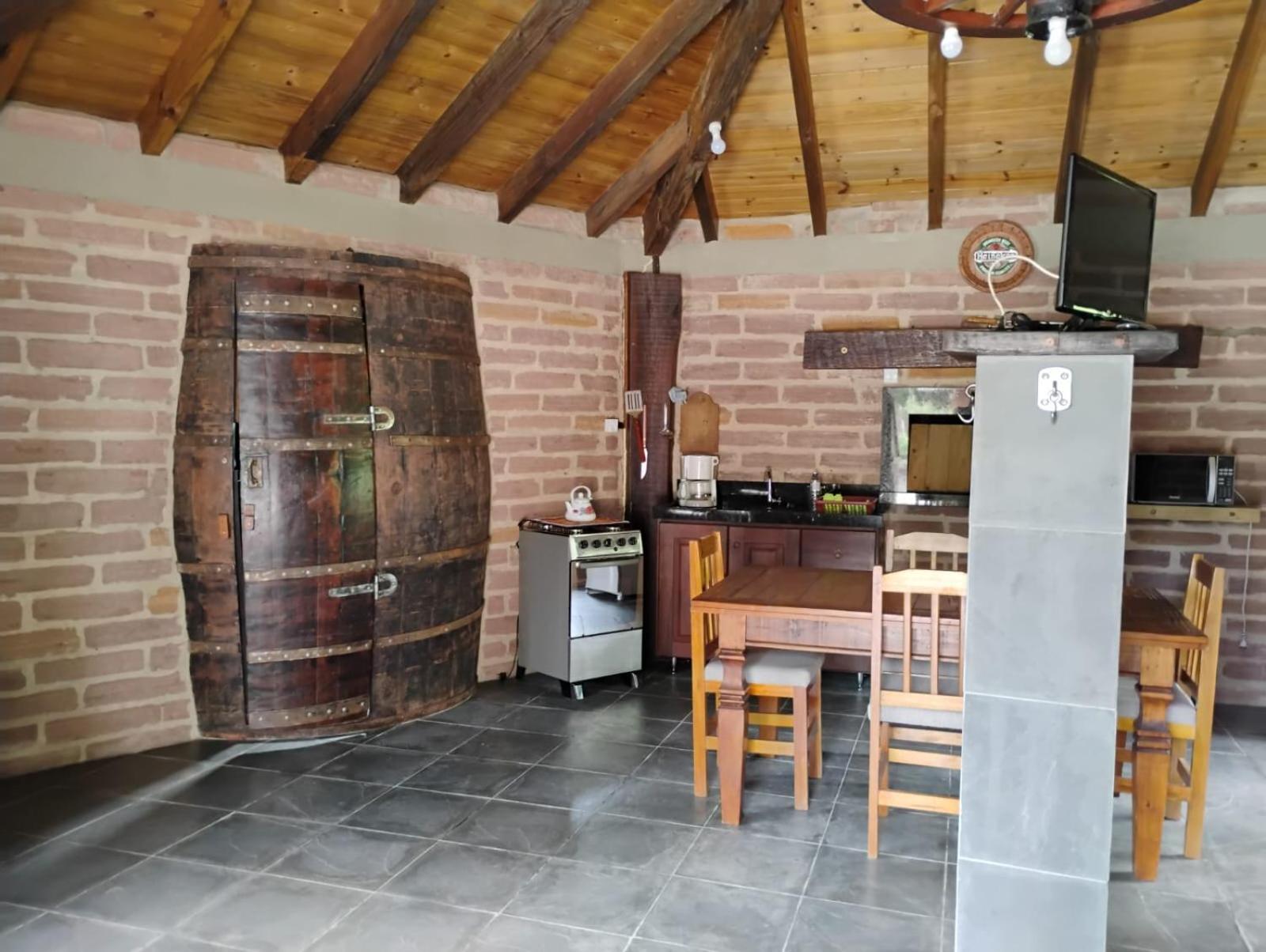 One-Bedroom House photo 3