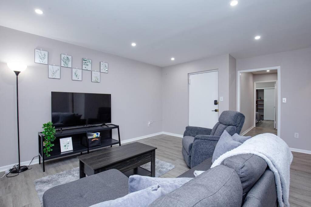 Two-Bedroom Apartment photo 1