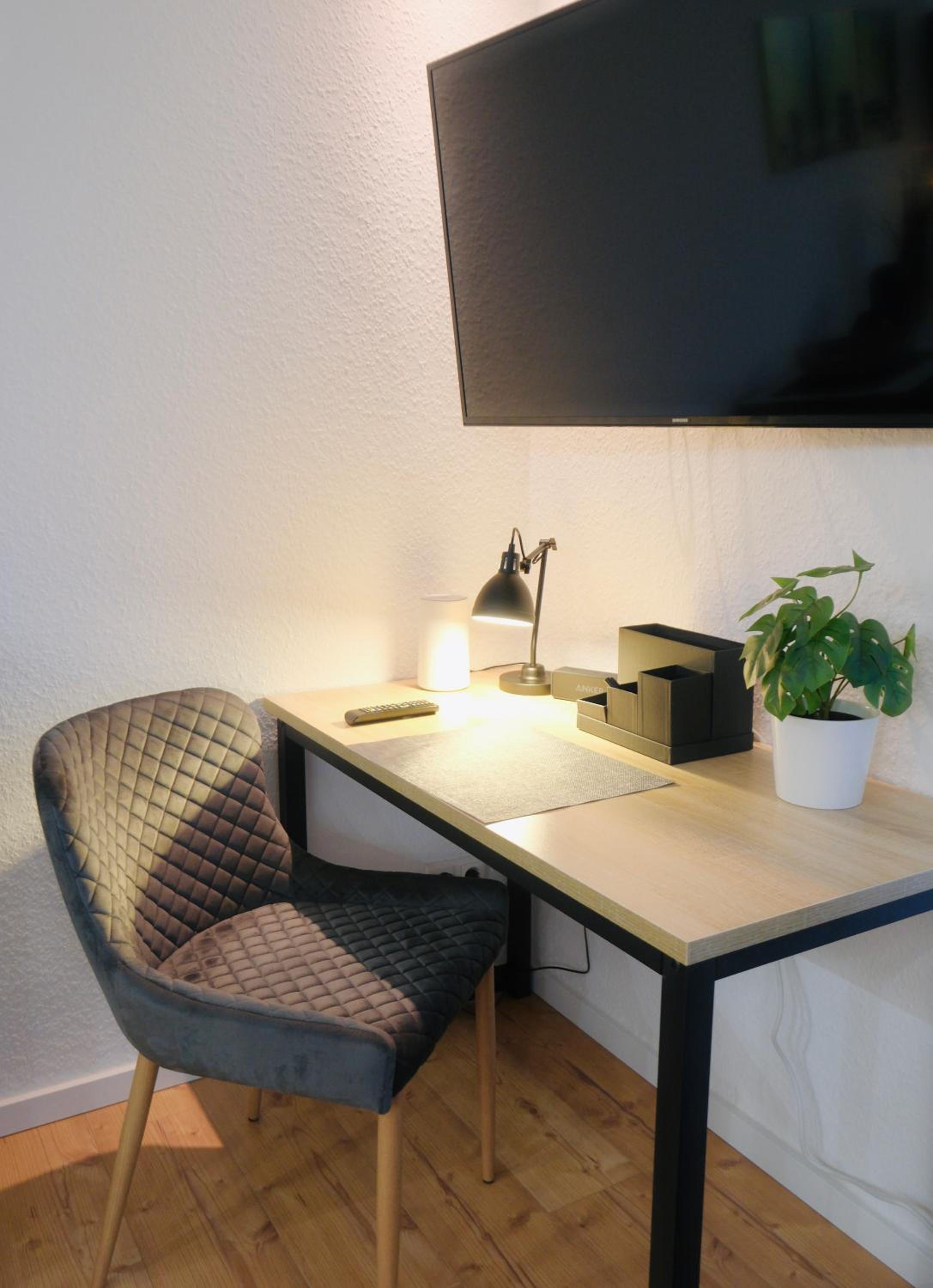 One-Bedroom Apartment photo 2