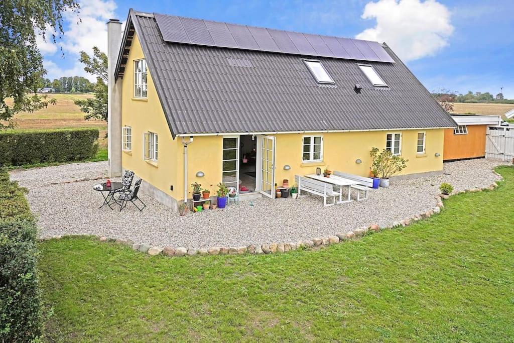 Three-Bedroom Villa photo 2
