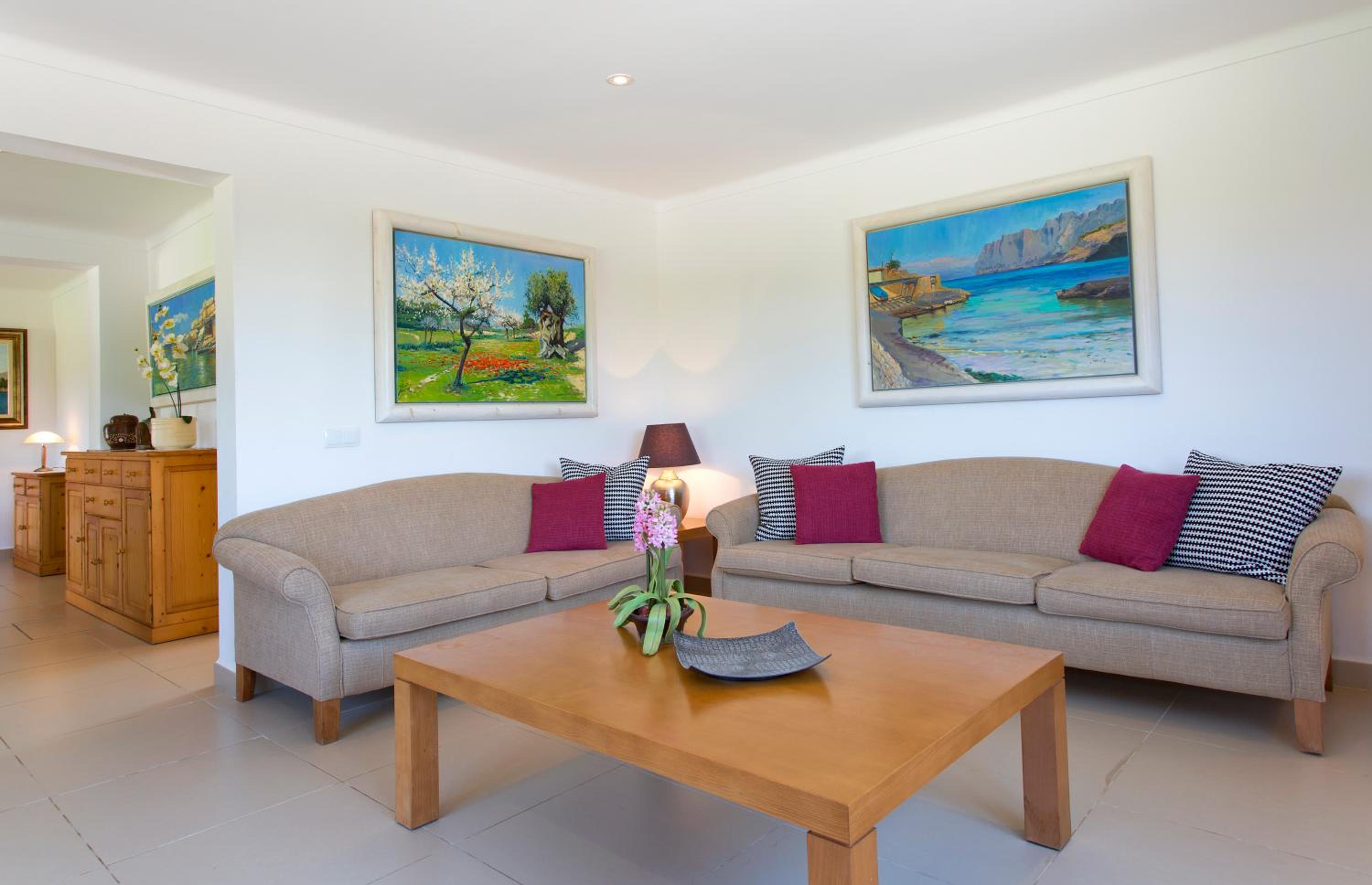 Villa de Cuatro Habitaciones