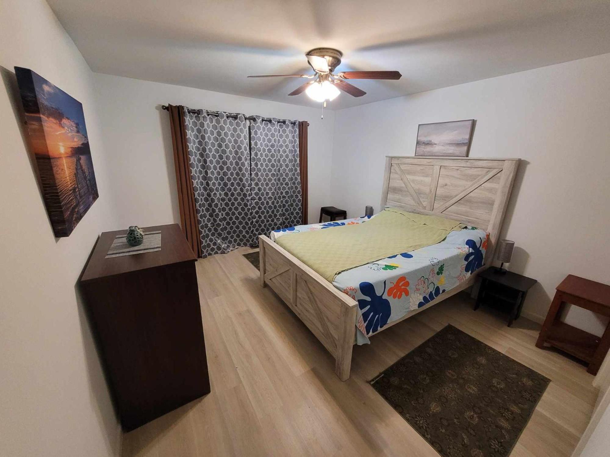 Four-Bedroom House photo 3