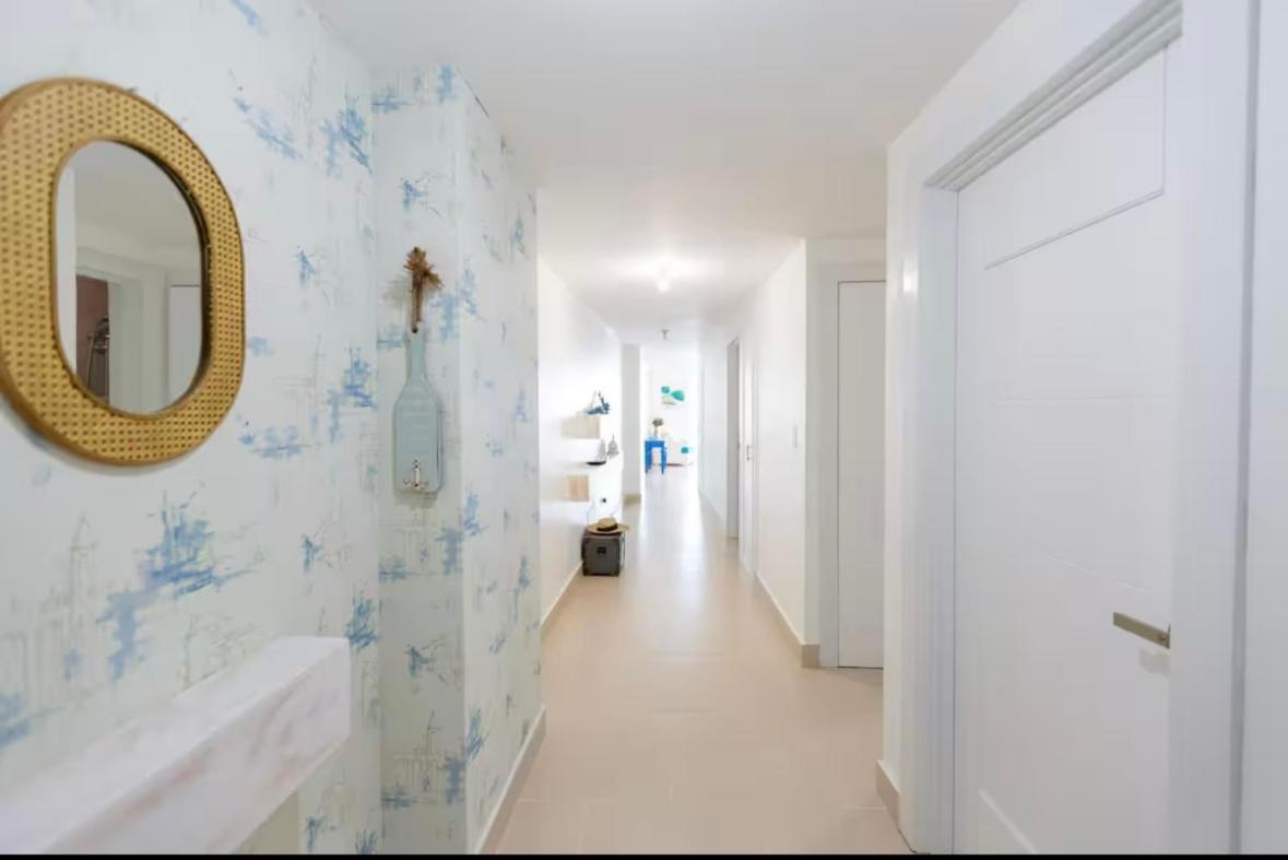 Three-Bedroom Apartment With Water View photo 1