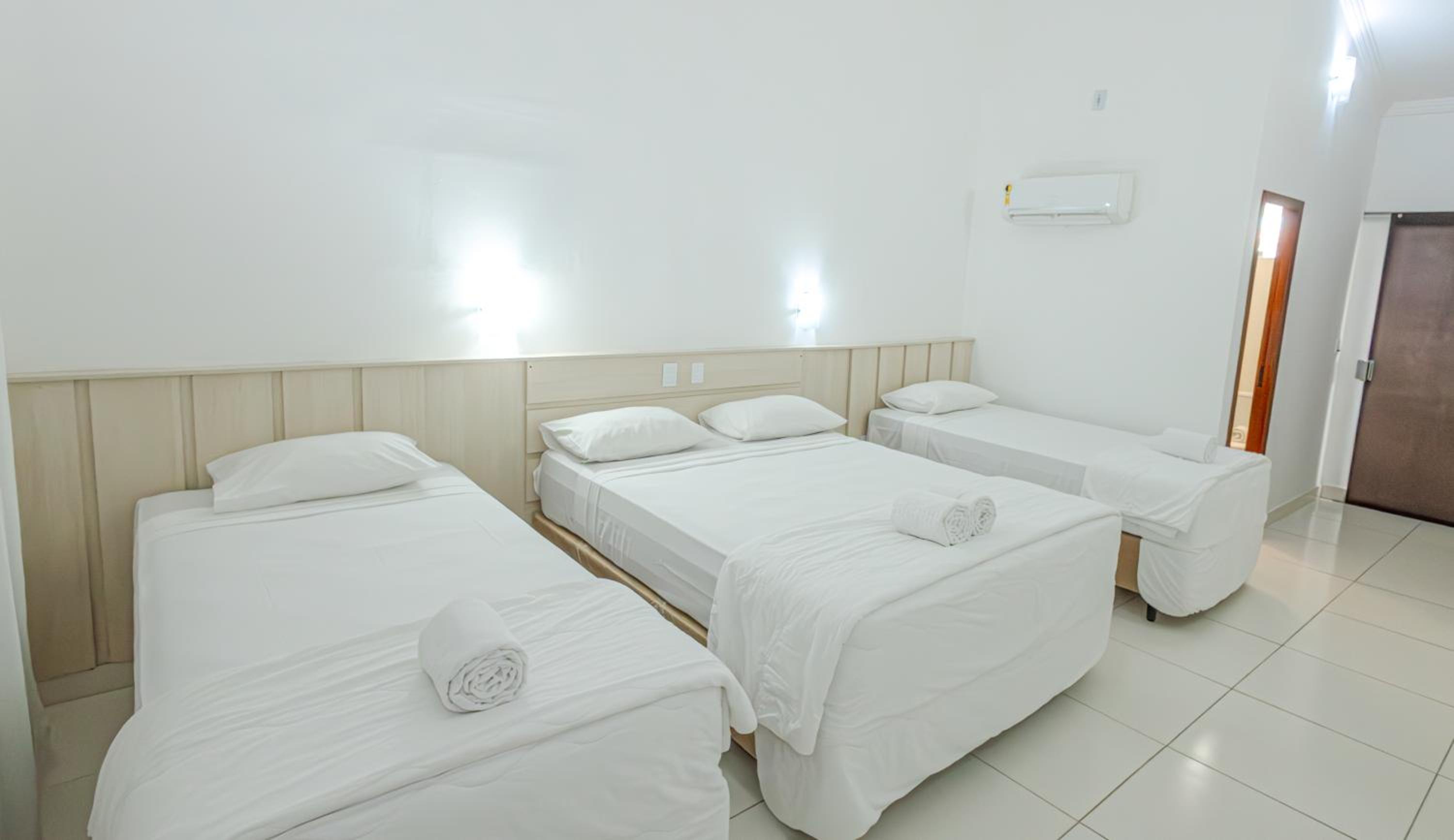 Superior Quadruple Room - Photo 1