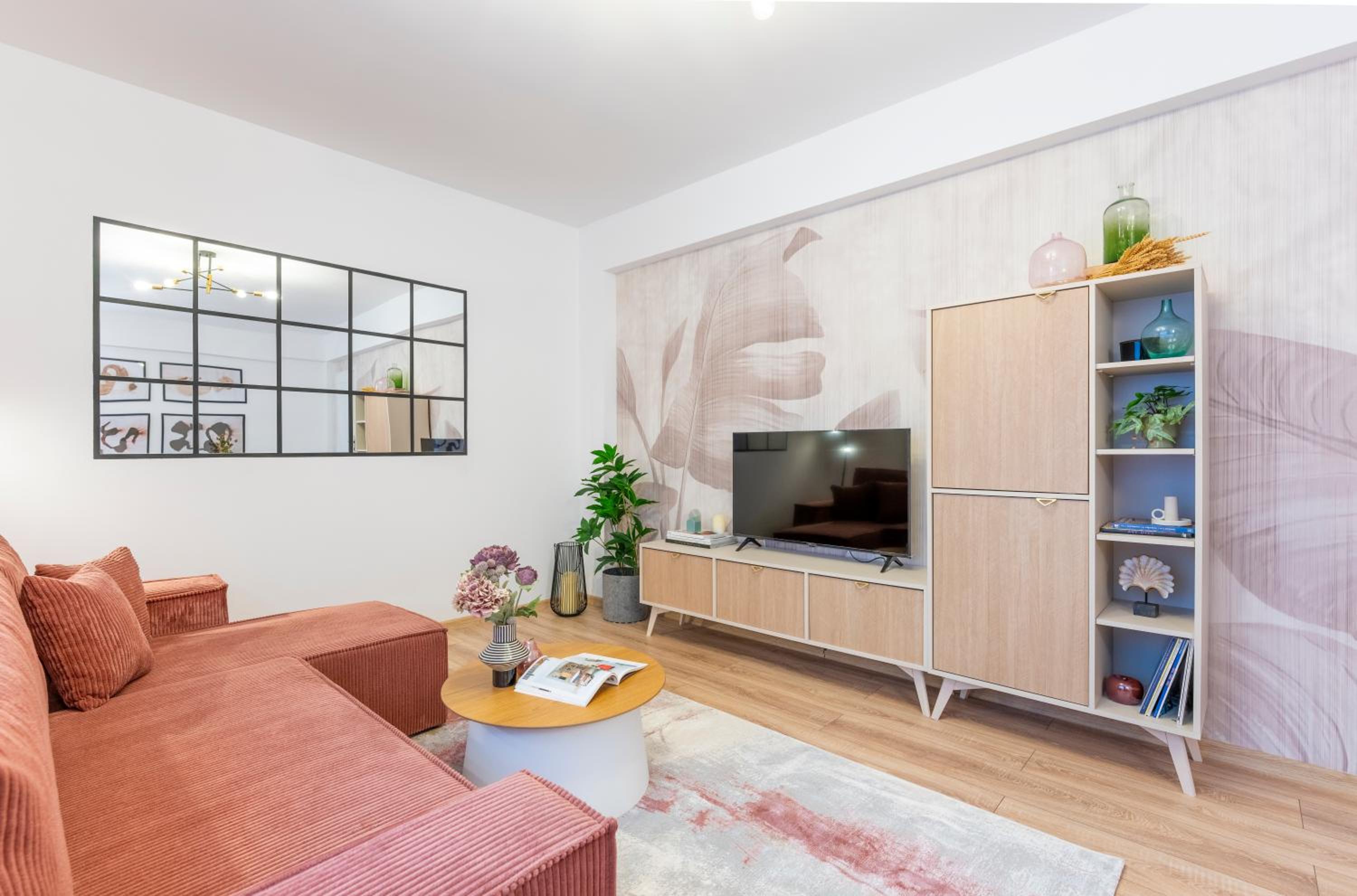 Deluxe One-Bedroom Apartment
