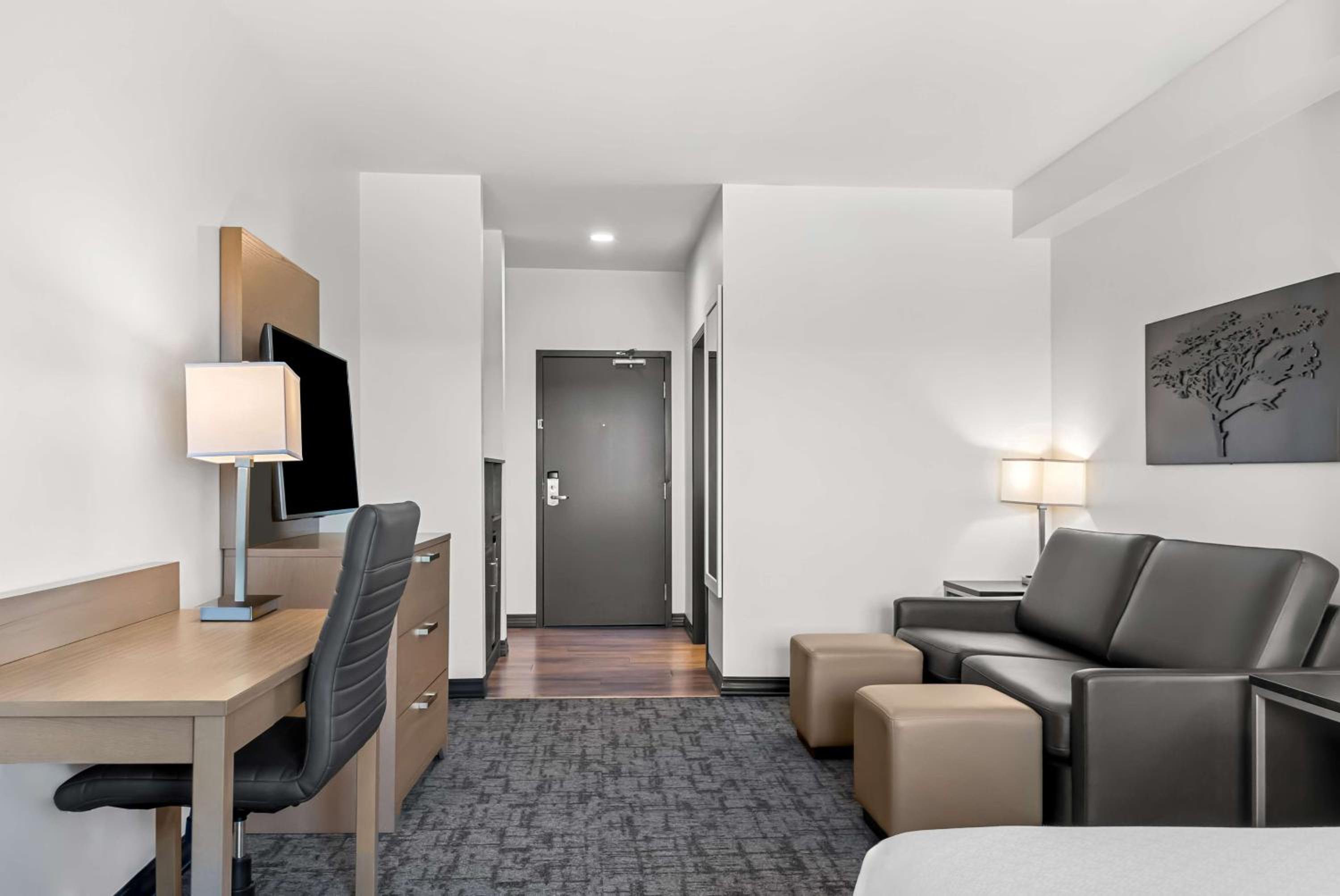 King Suite - Photo 1