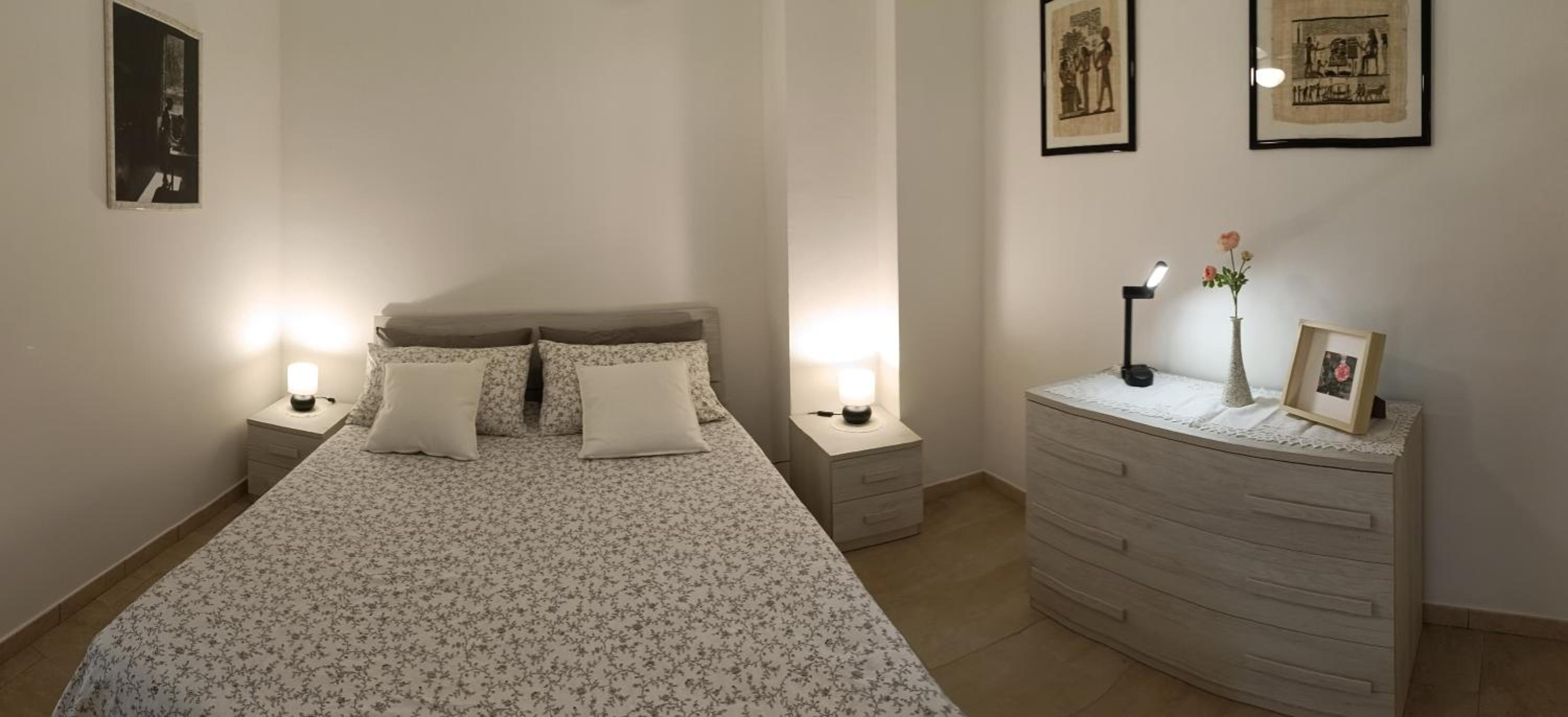 One-Bedroom Apartment photo 1