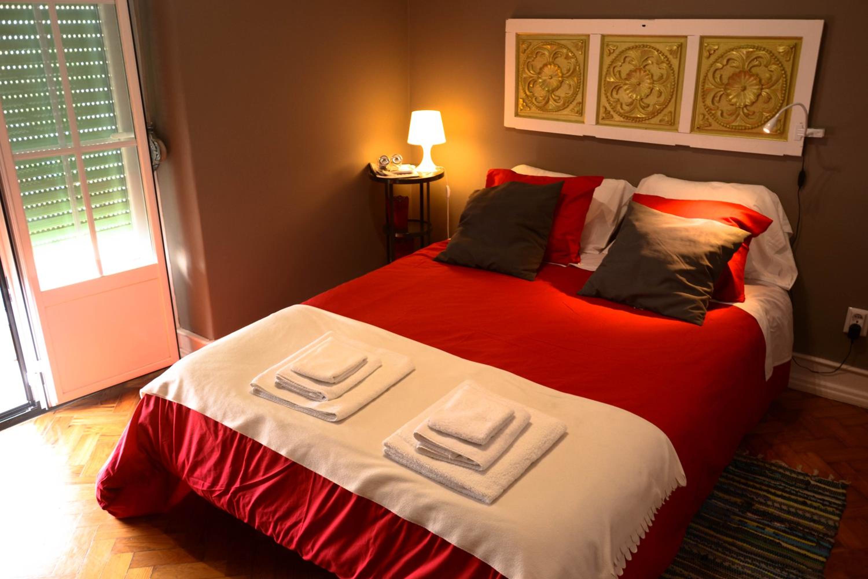 Double Room with Private Bathroom - Photo 11