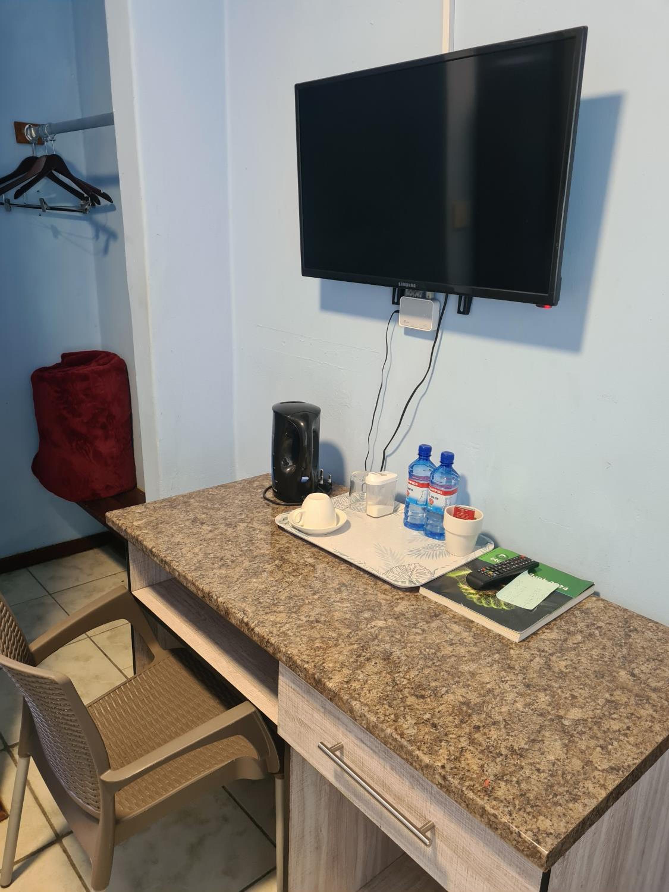 Single Room photo 2