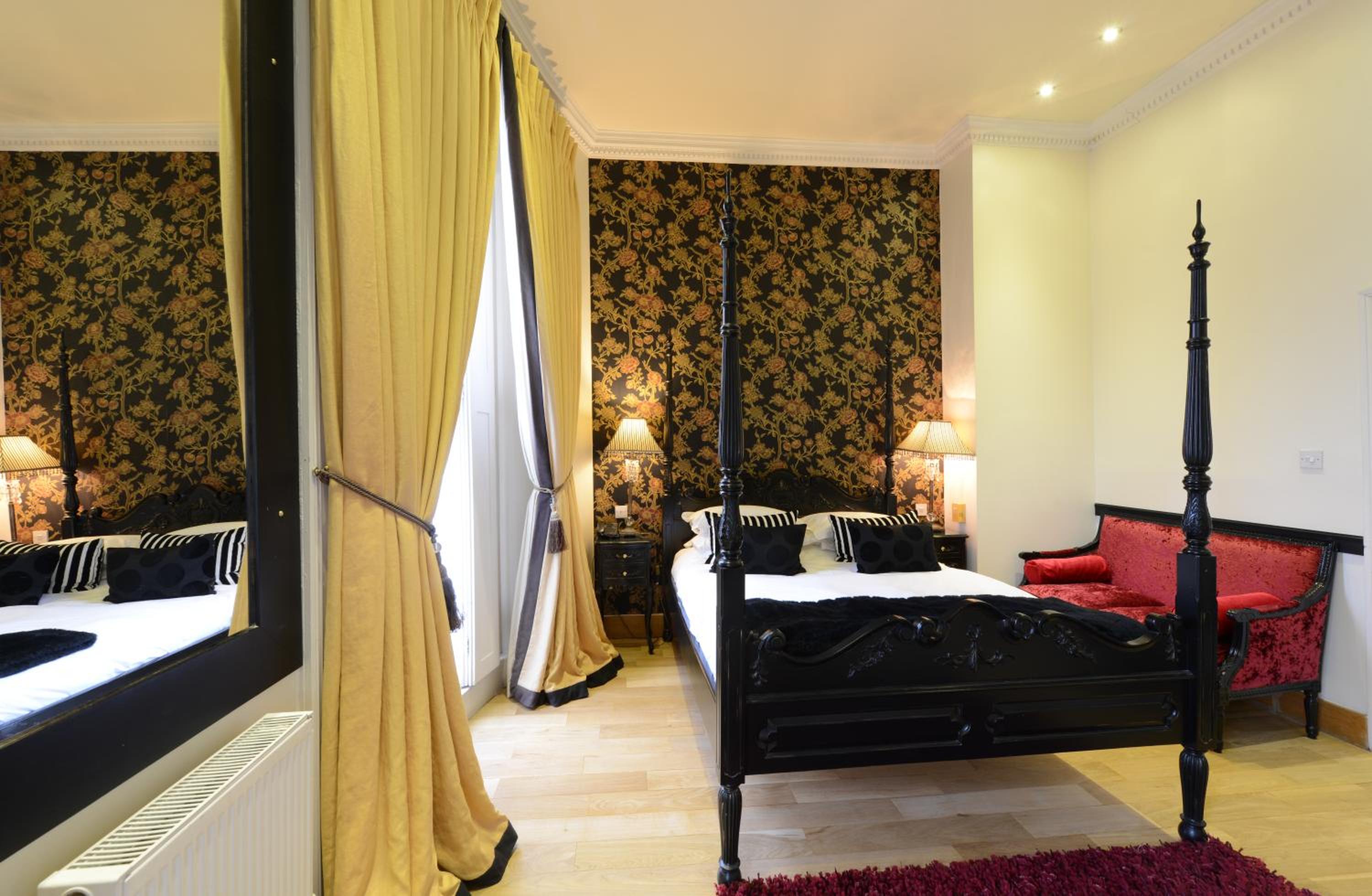 Suite with Balcony photo 2