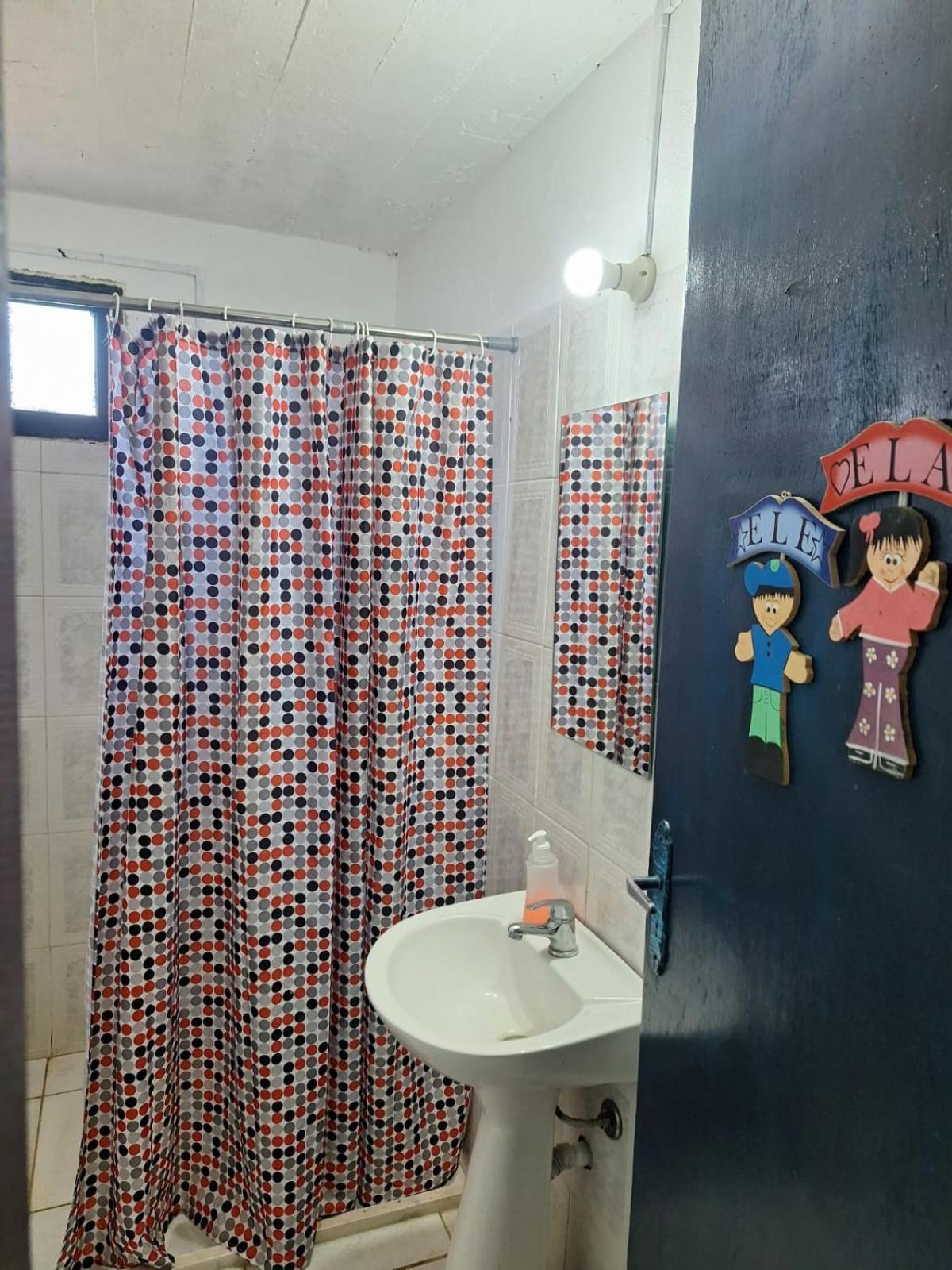 Family Room With Shared Bathroom photo 1