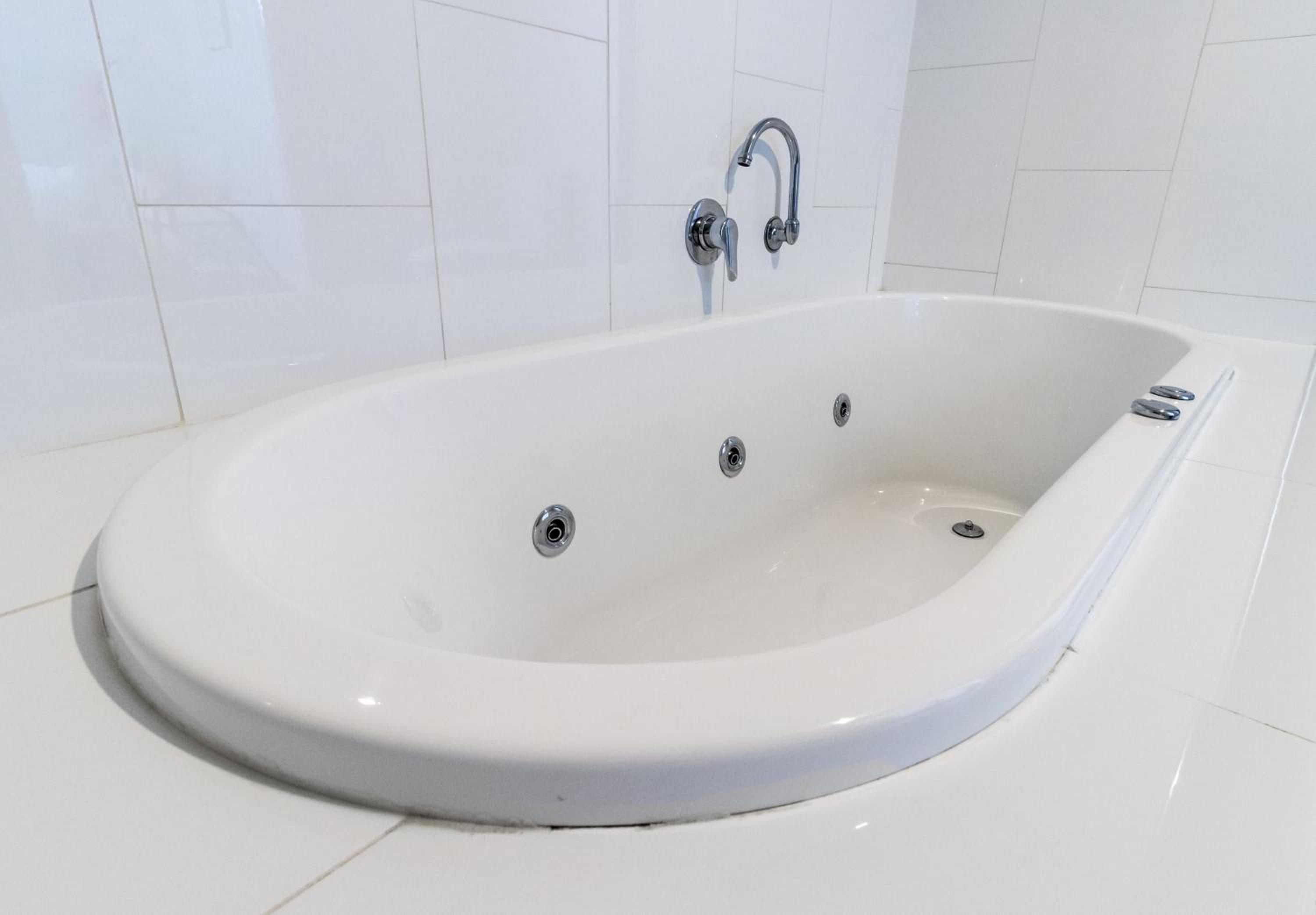 Queen Room with Spa Bath photo 2