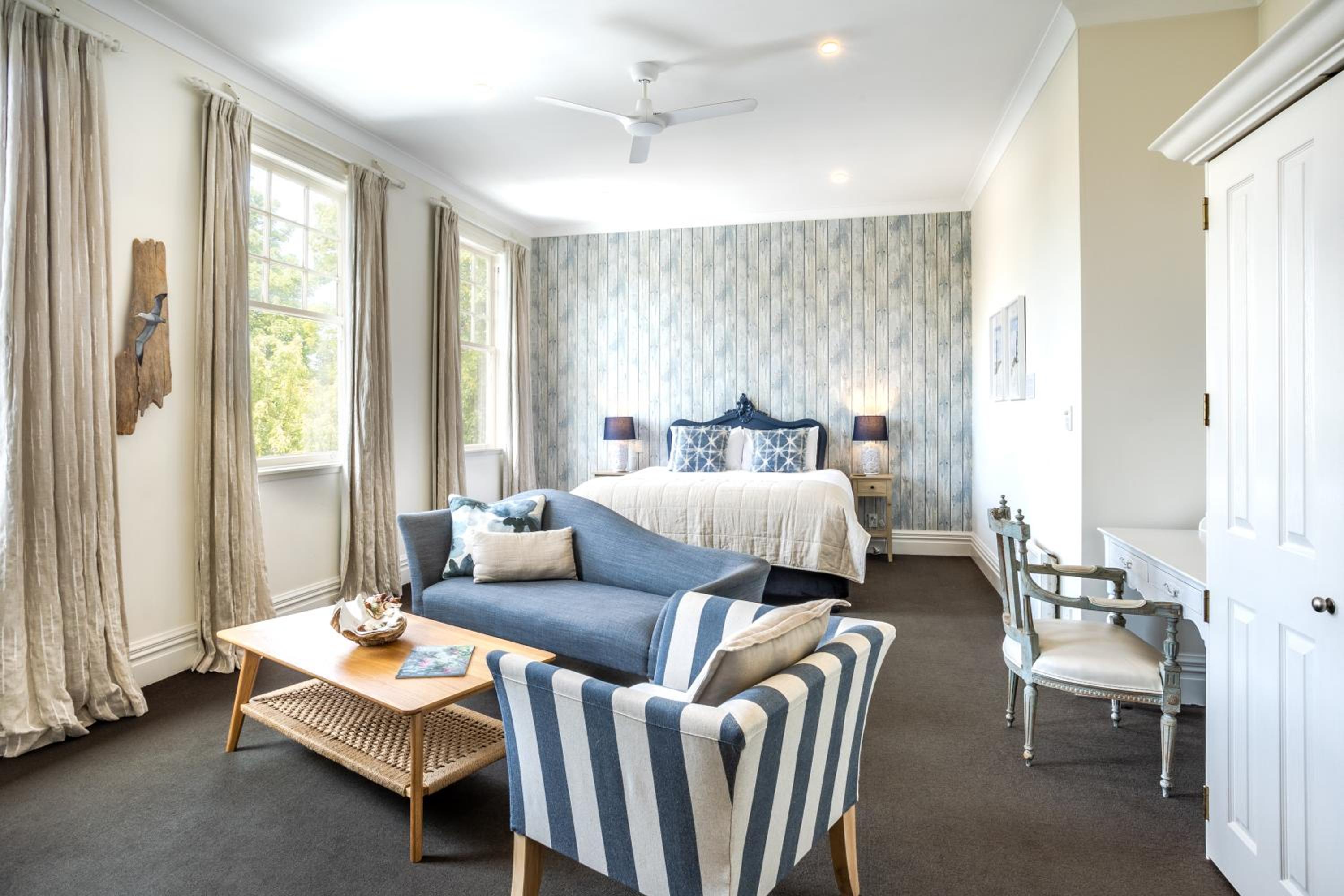 Lighthouse Suite