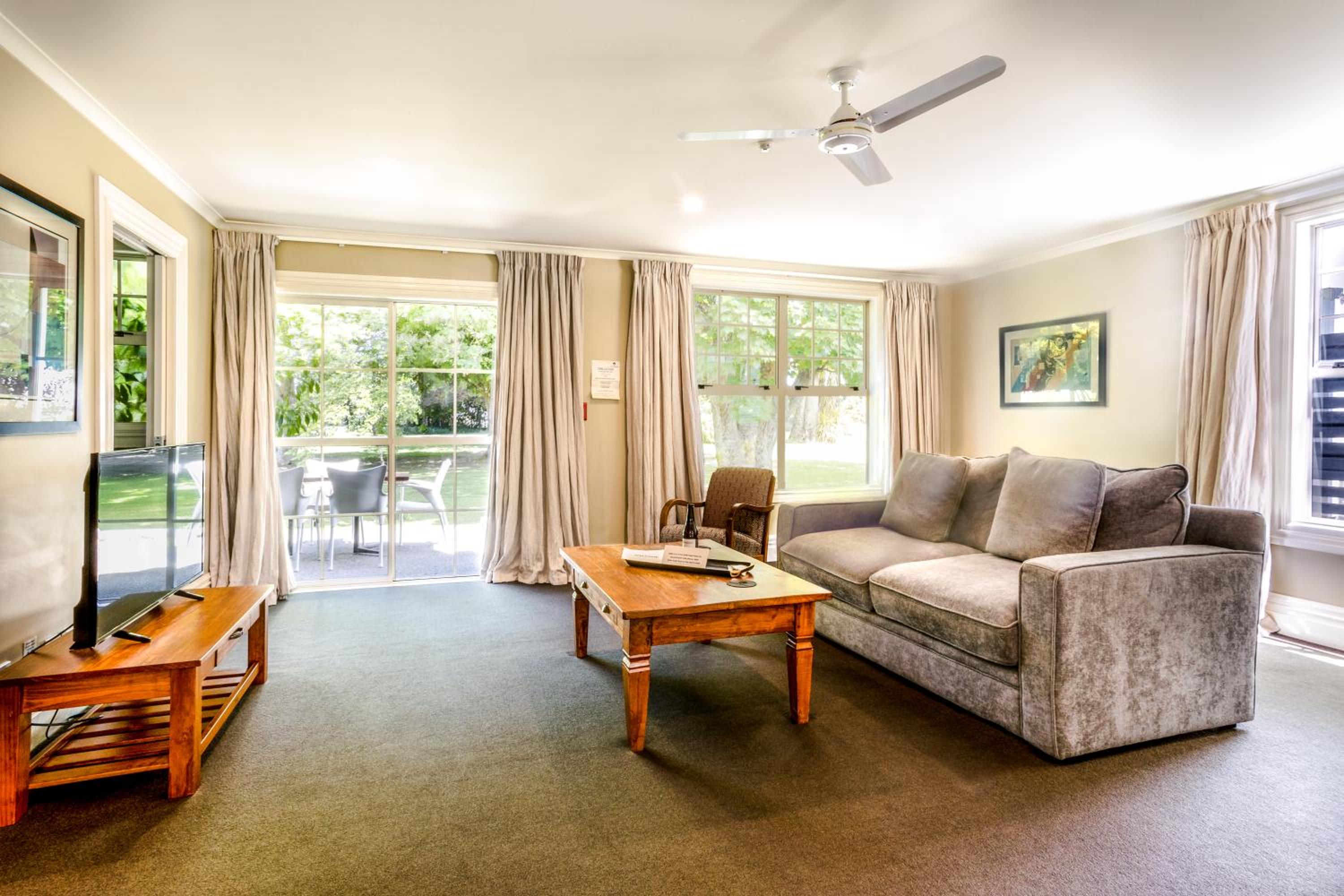 Park Suite 1