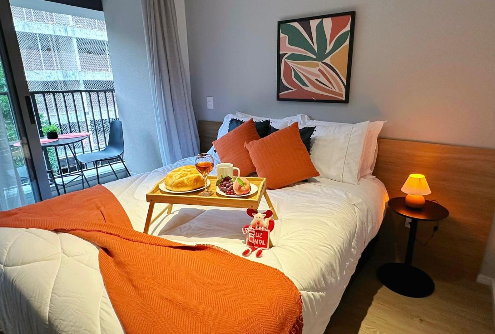 Studio Apartment with Queen Bed