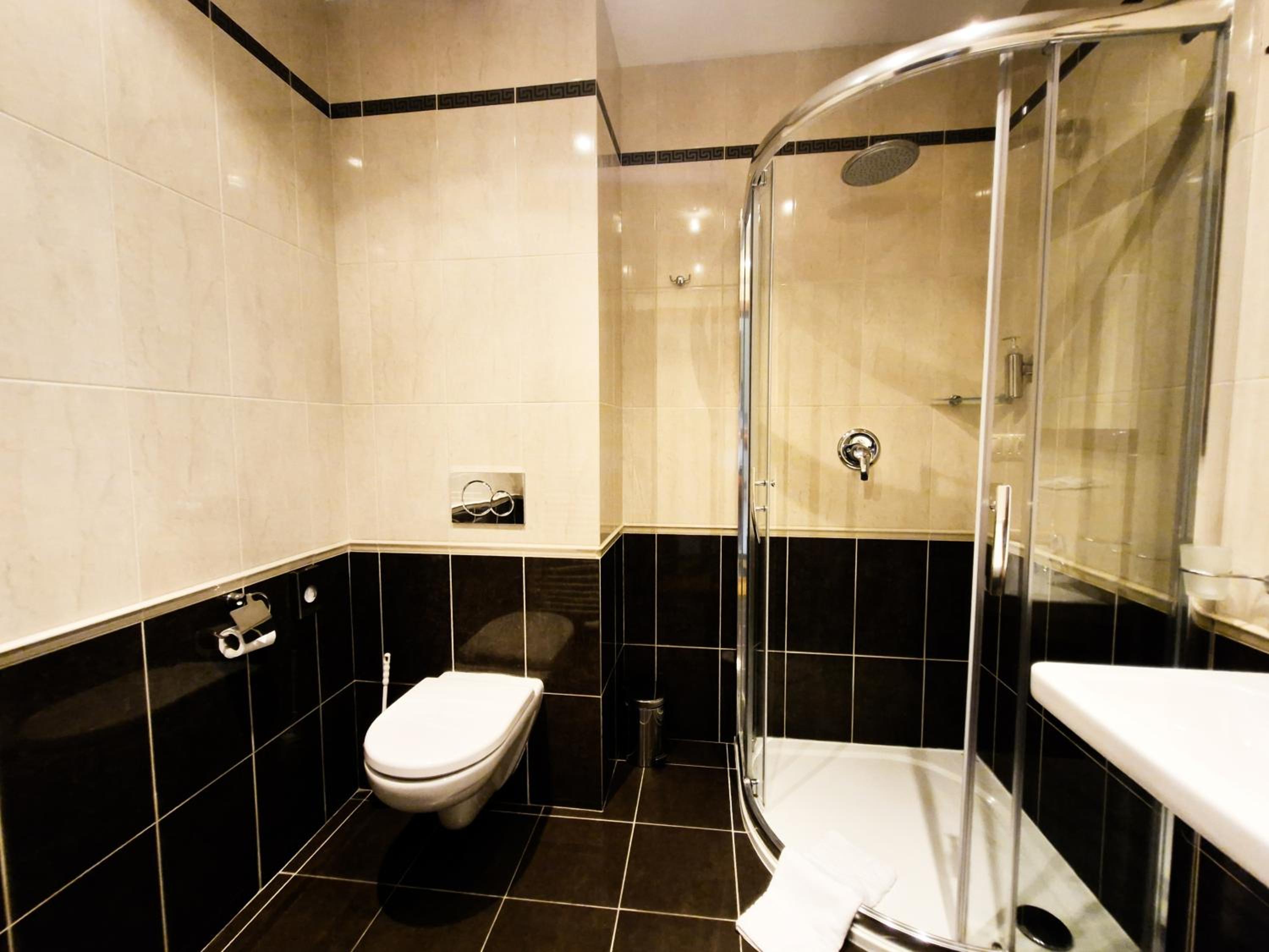 Standard Double Room - Photo 4
