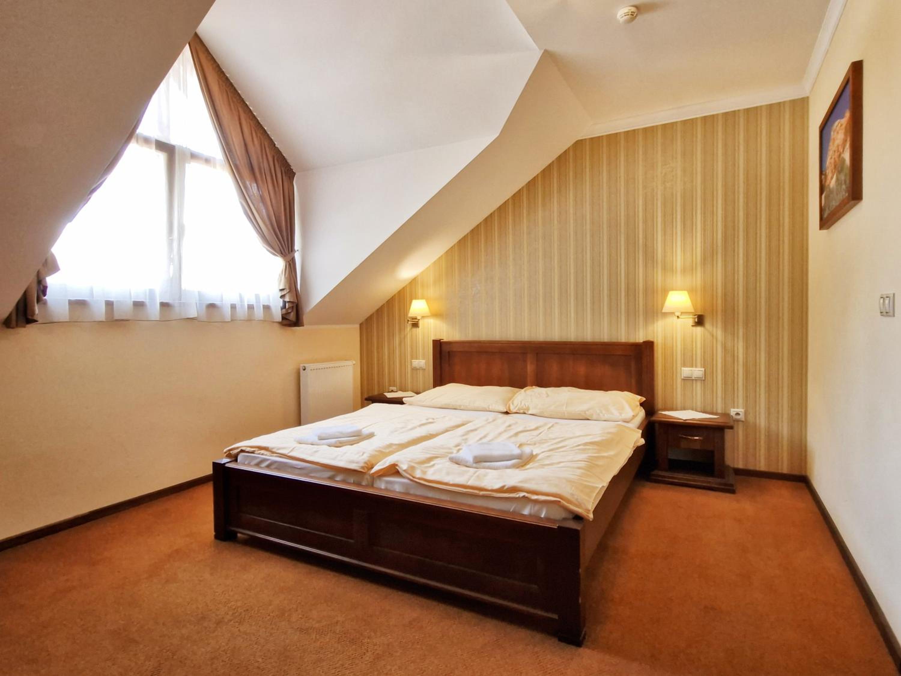 Standard King Room - Photo 1