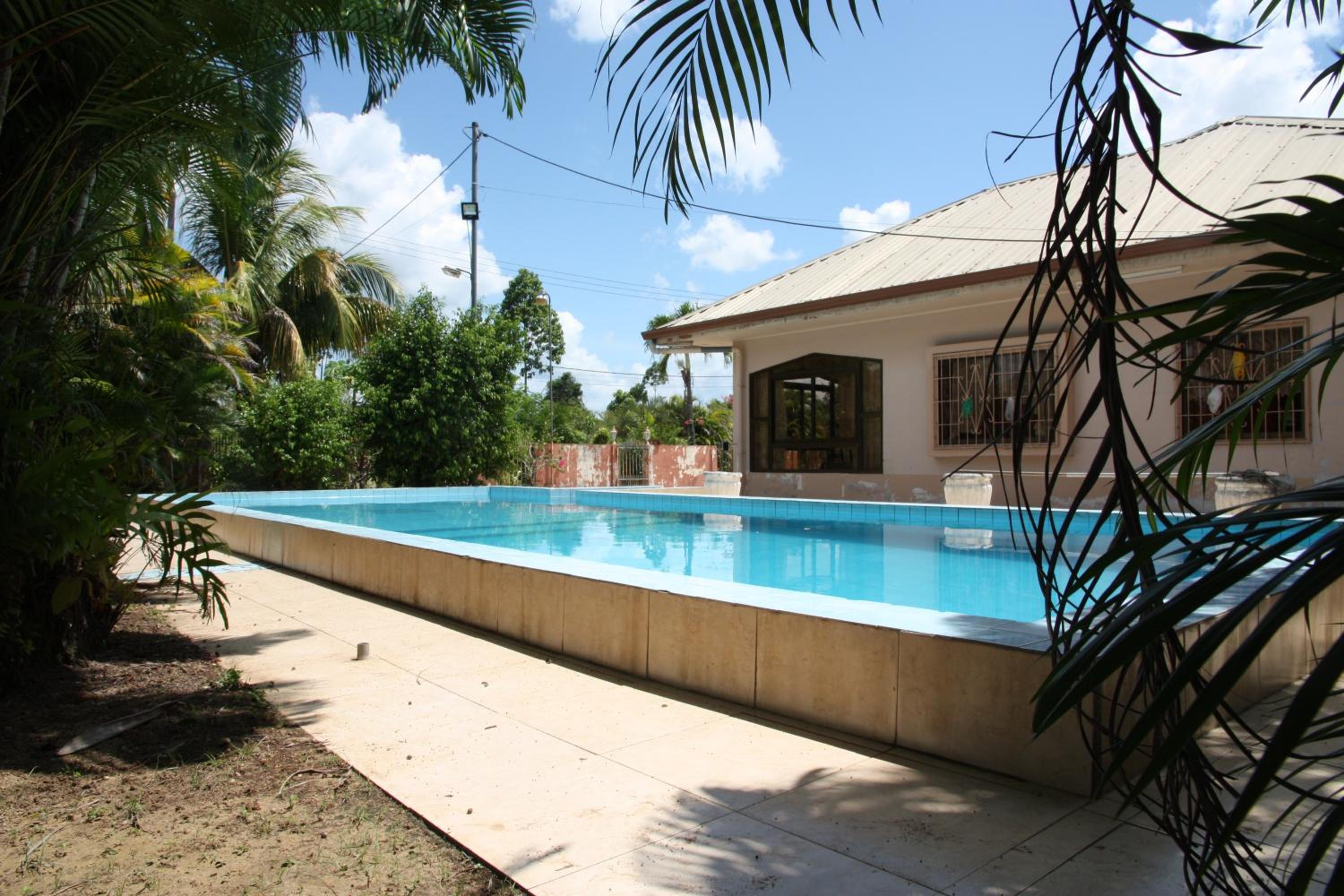 Three-Bedroom Villa photo 3