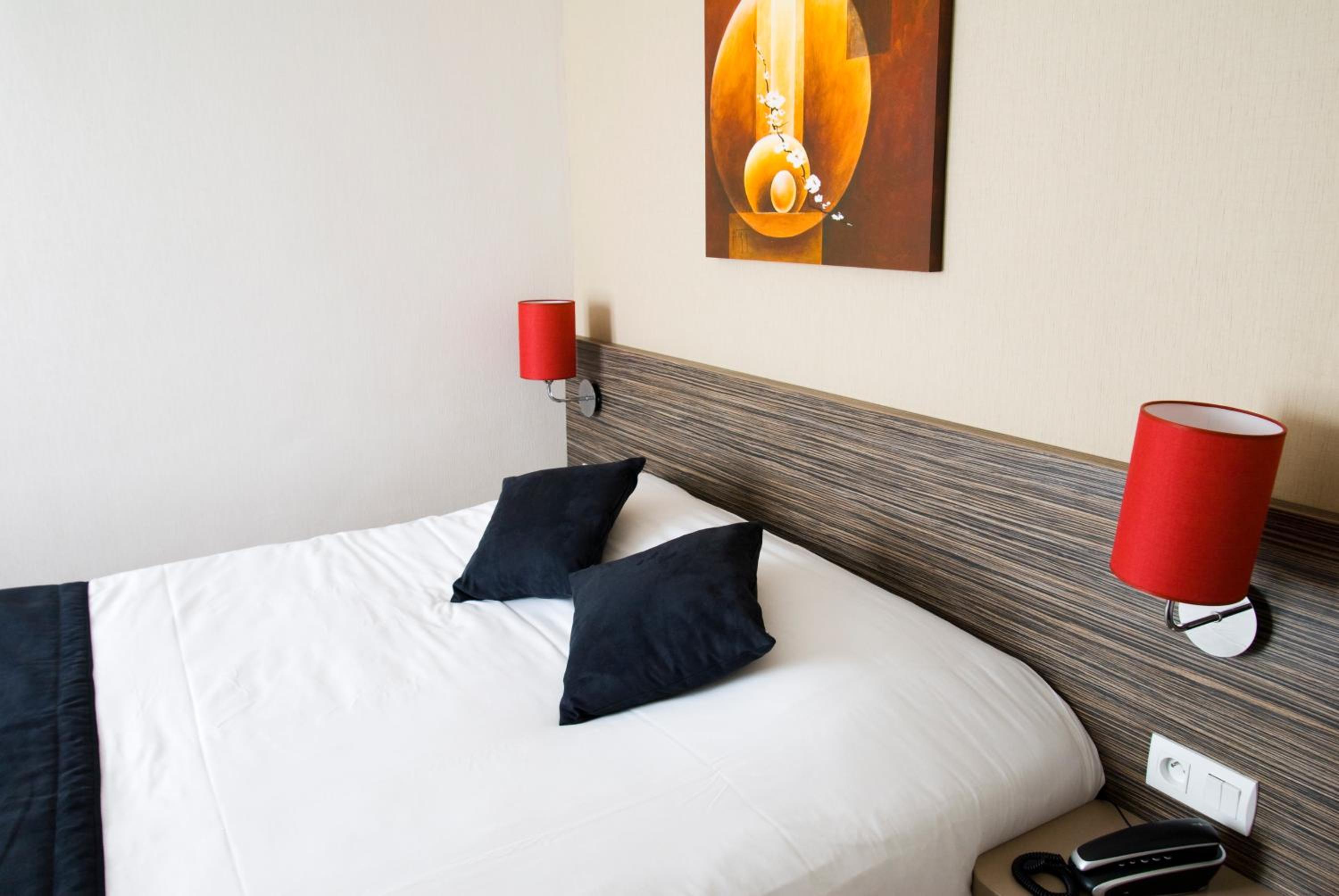 Single Room photo 2