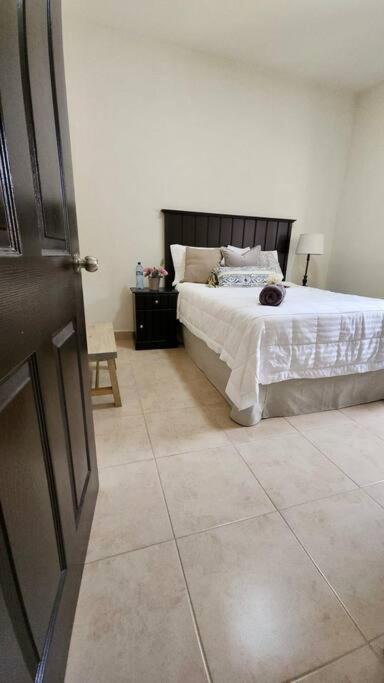 Three-Bedroom House photo 2