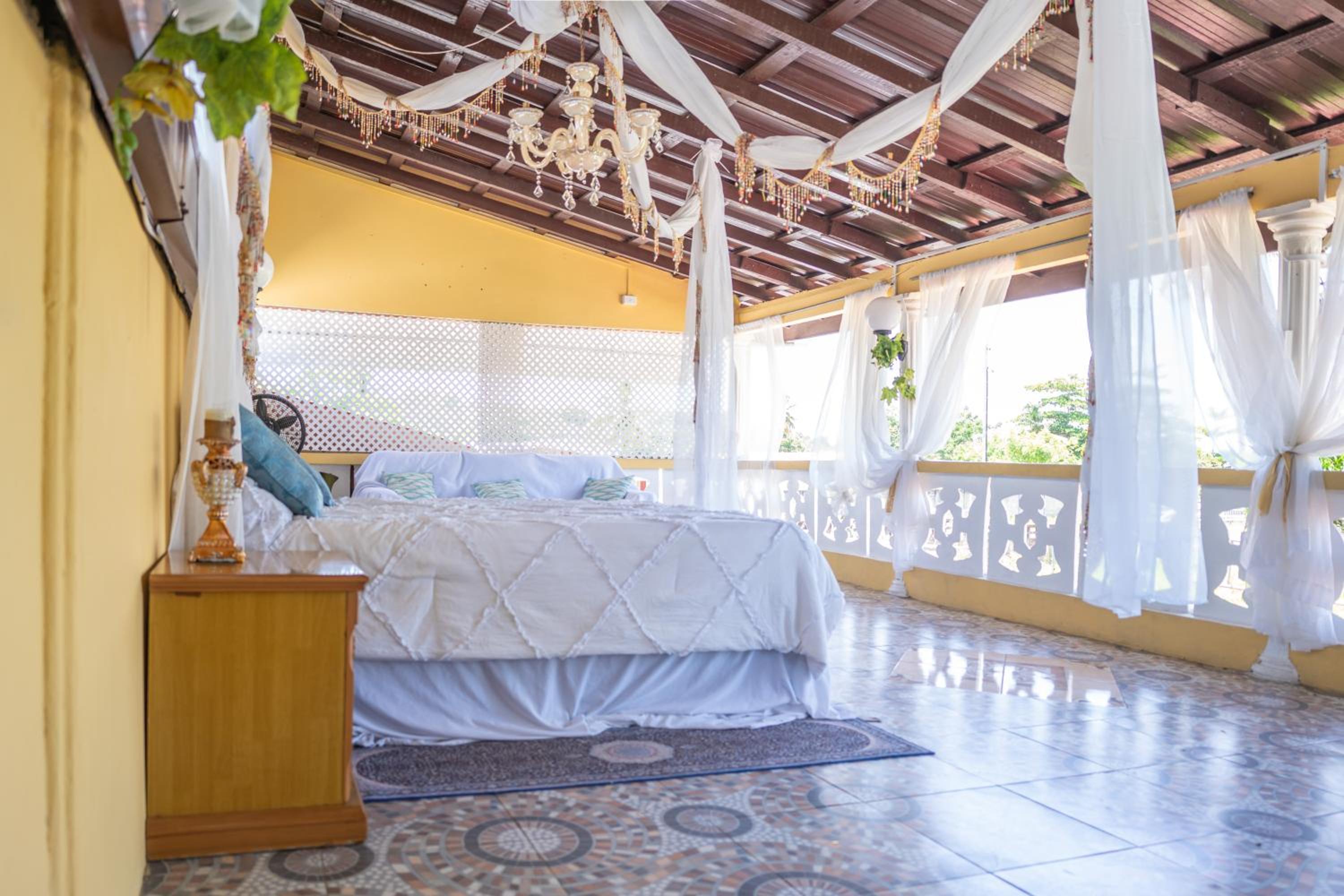Villa photo 3
