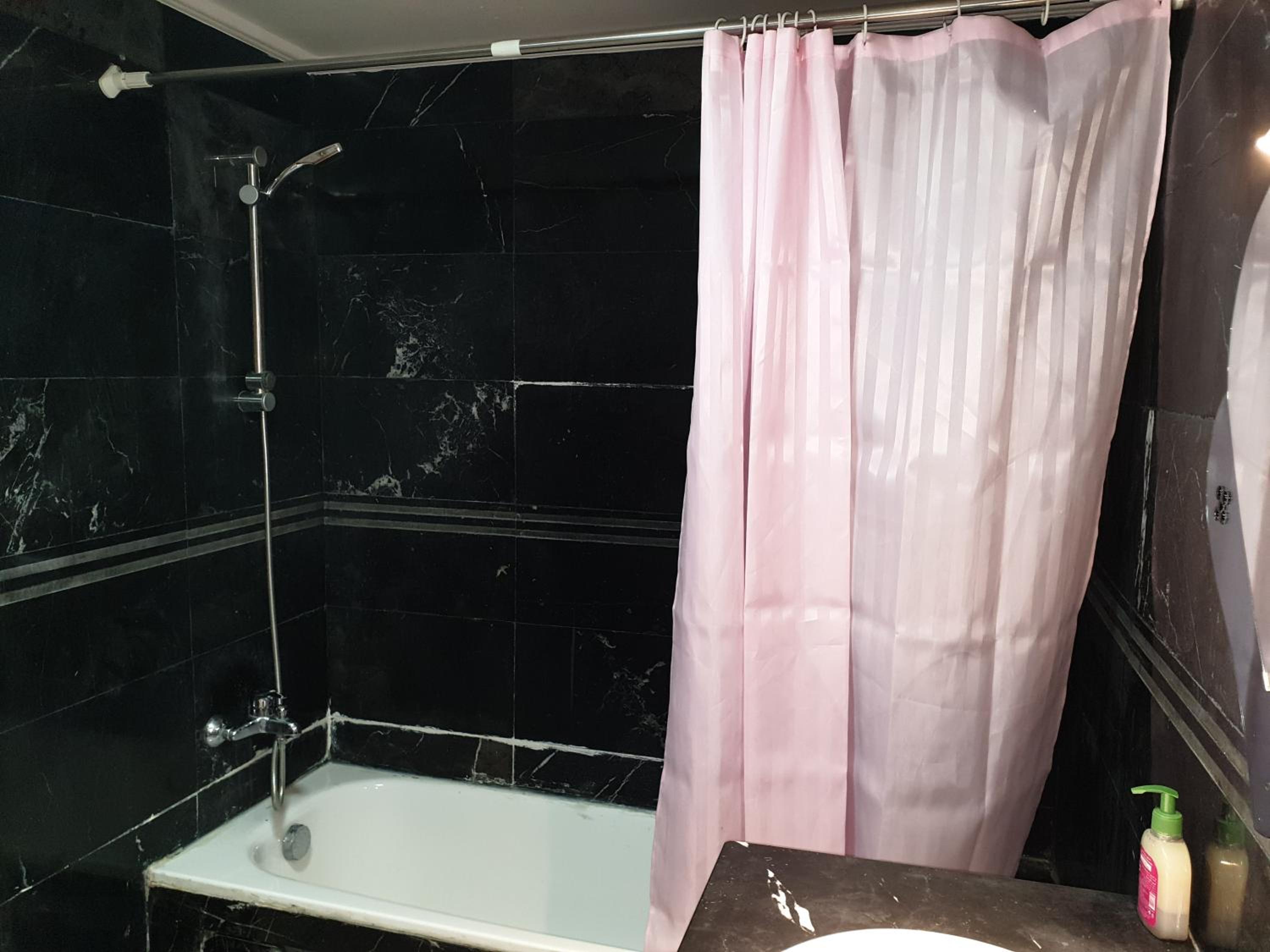Double Room with Sea View - Photo 9